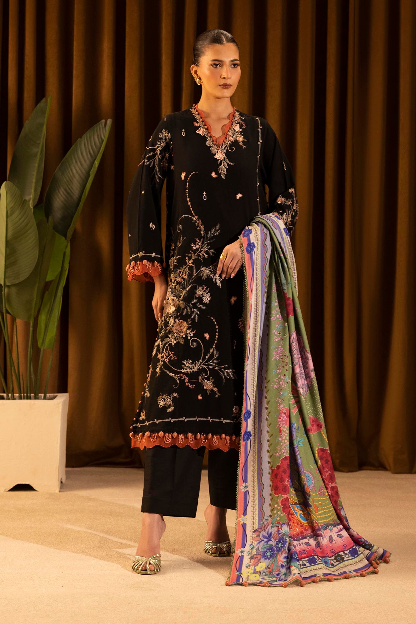 M253-06A-3CP | Sana Safinaz Muzlin Winter Collection 2025