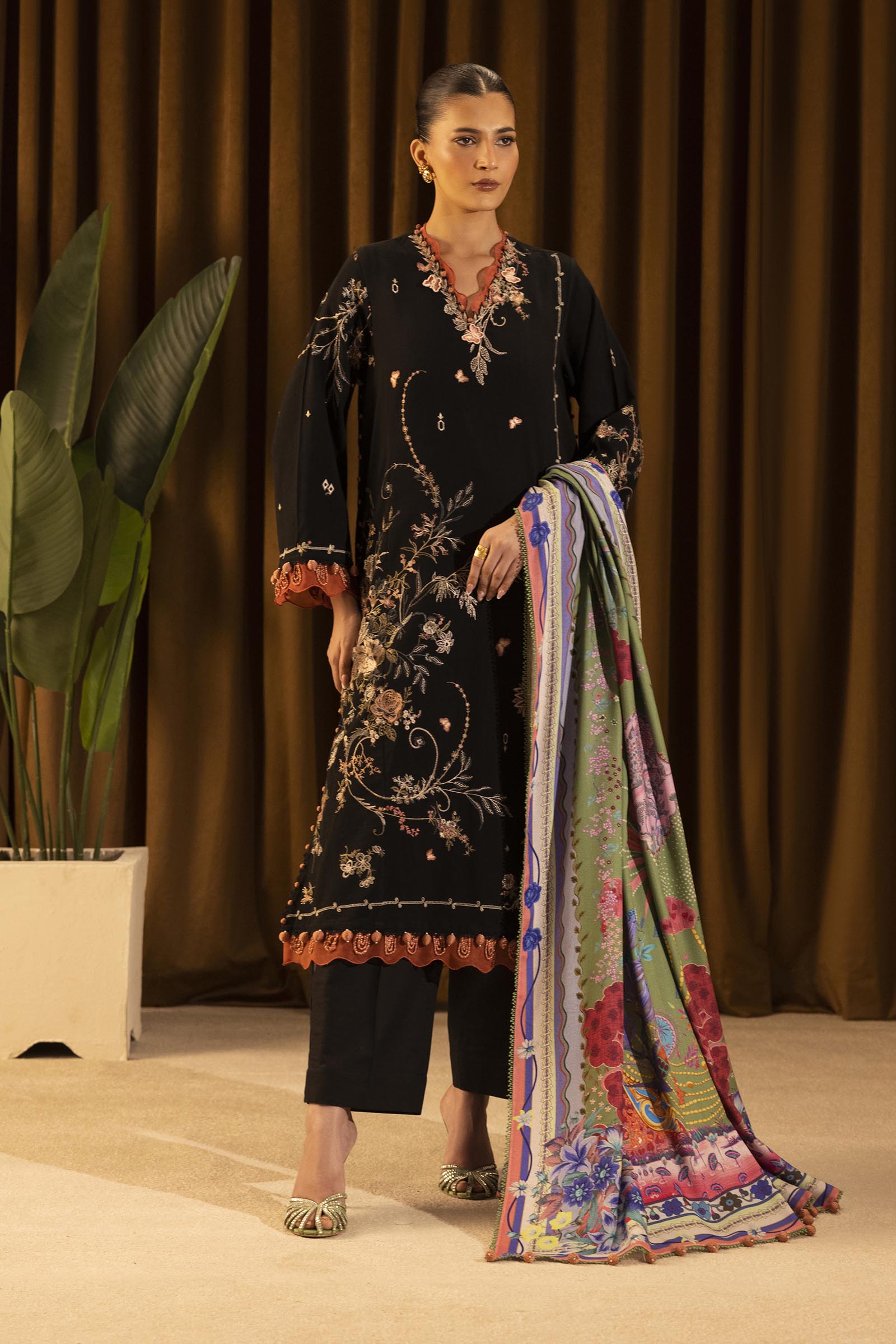 M253-06A-3CP | Sana Safinaz Muzlin Winter Collection 2025