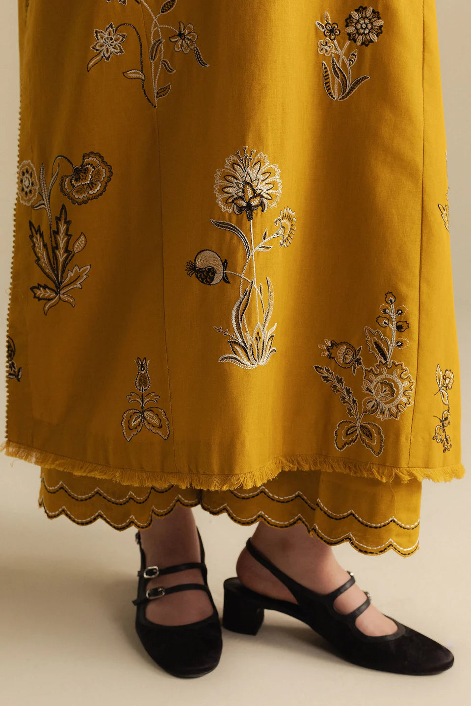 Dawn 5A | Coco By Zara Shahjahan Winter Edit| Unstitched Collection 2025