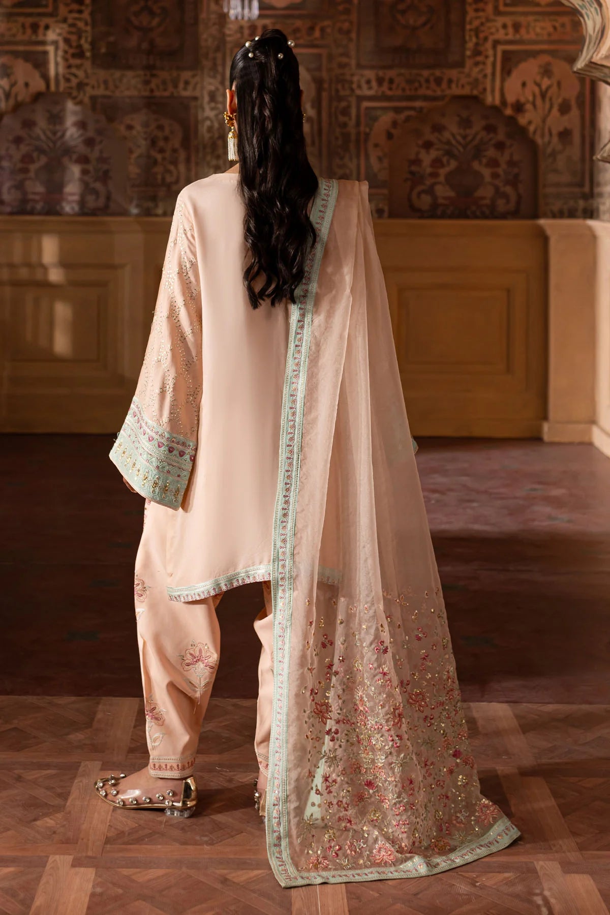 NE-141 | Nureh | Nur Mahal Collection 2025