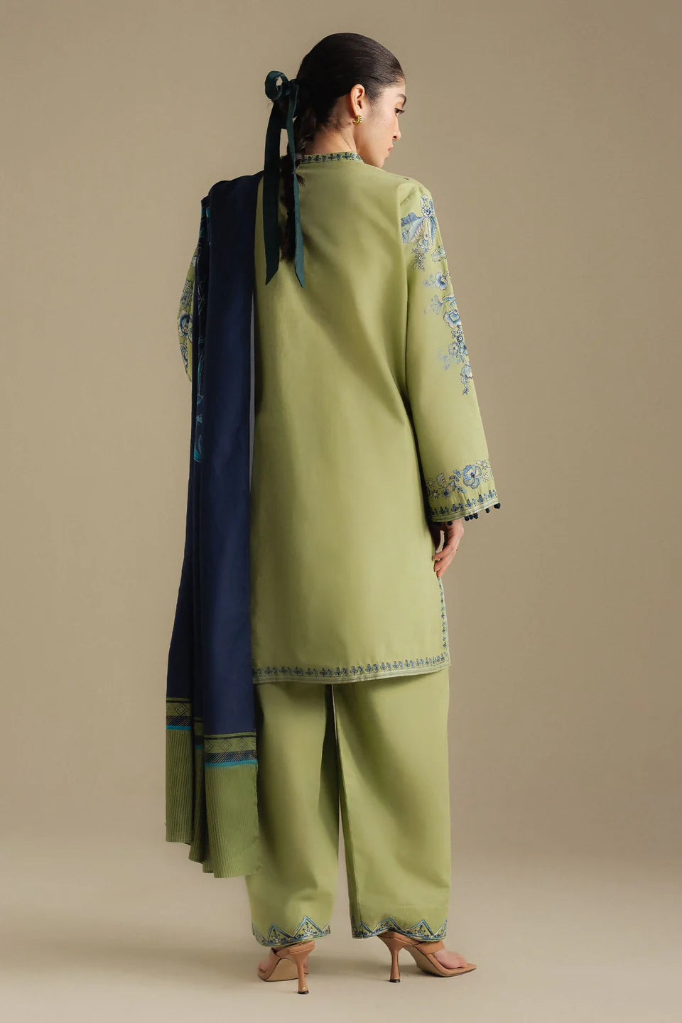 Snowdrop 10B | Coco By Zara Shahjahan Winter Edit| Unstitched Collection 2025