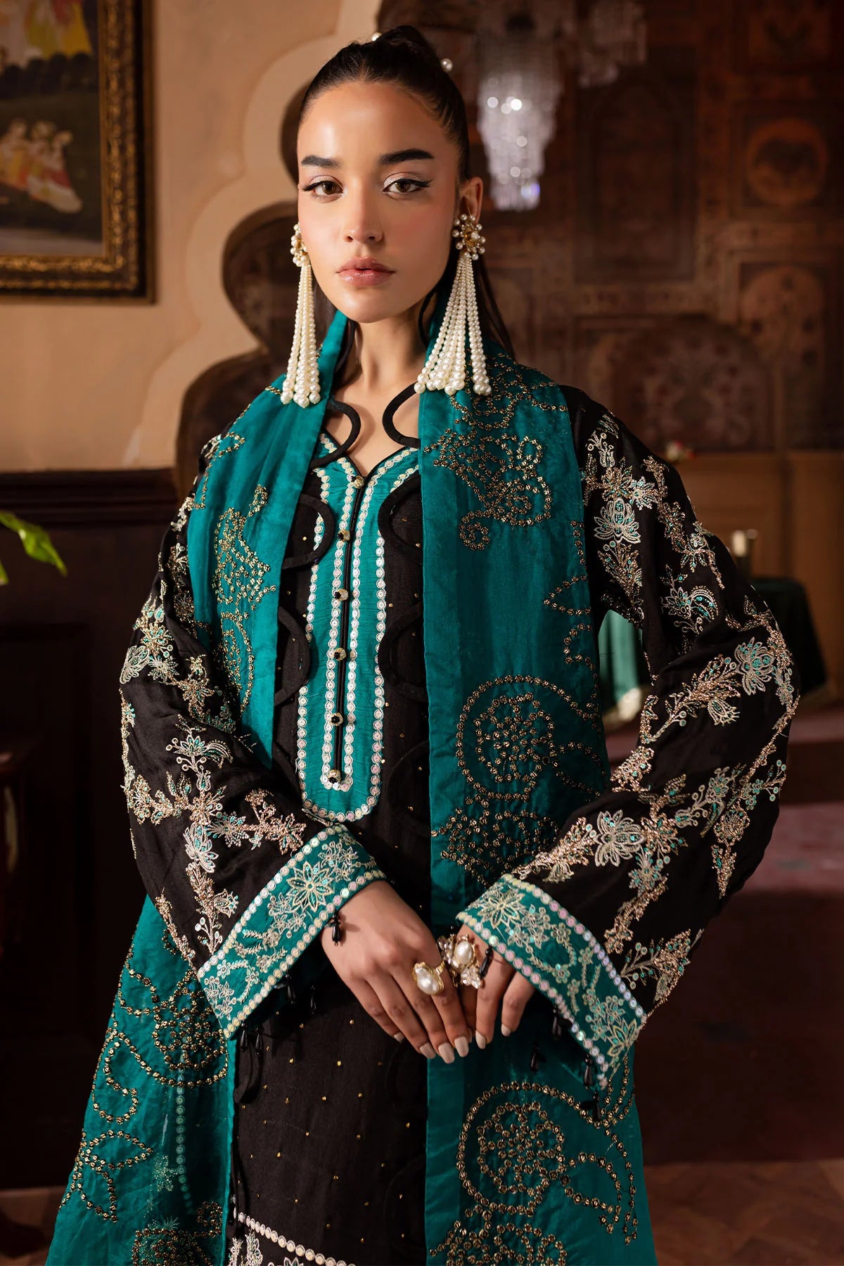 NE-140 | Nureh | Nur Mahal Collection 2025