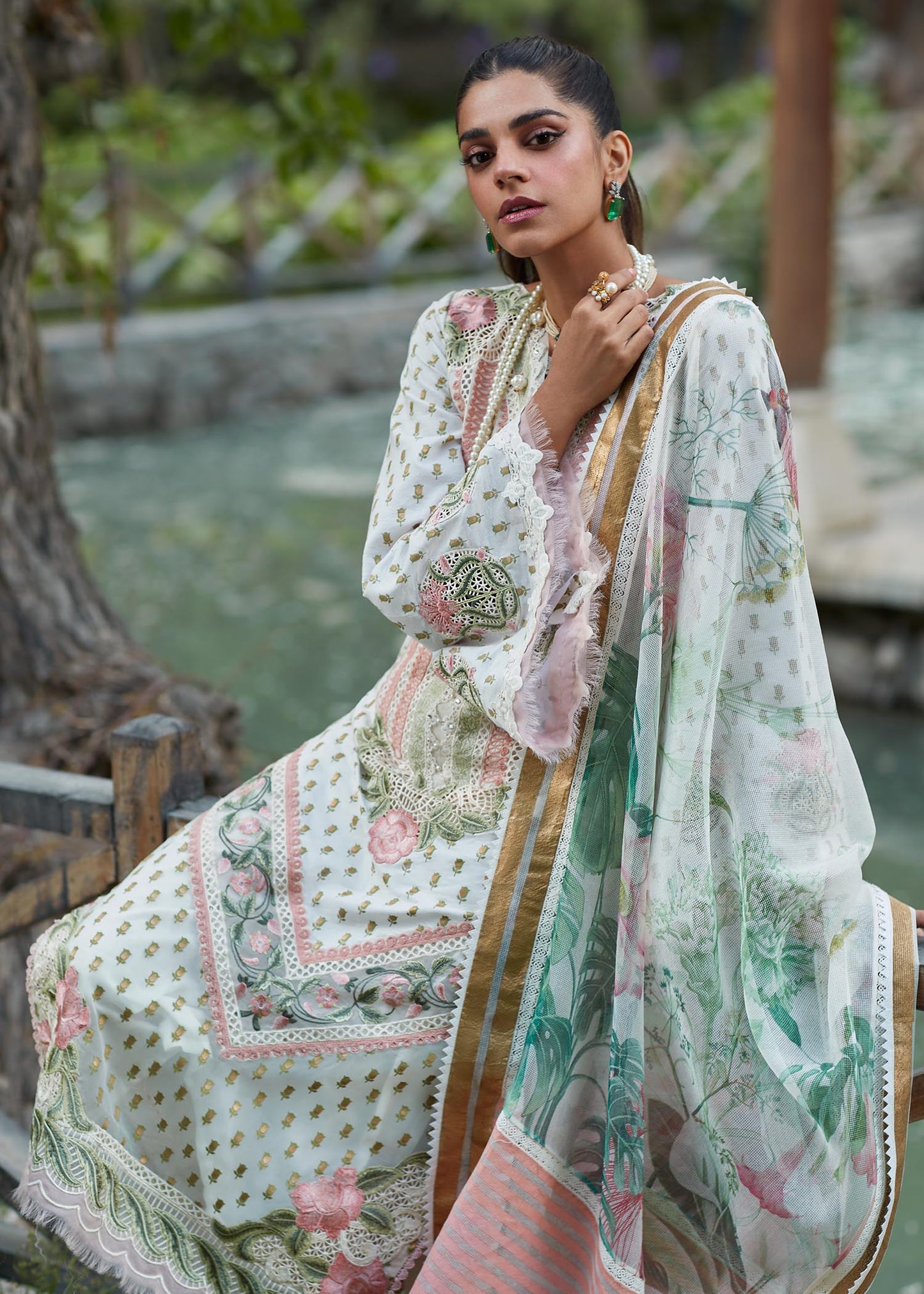 D-5A |  Saira Shakira | Crimson | Luxury Lawn 2023