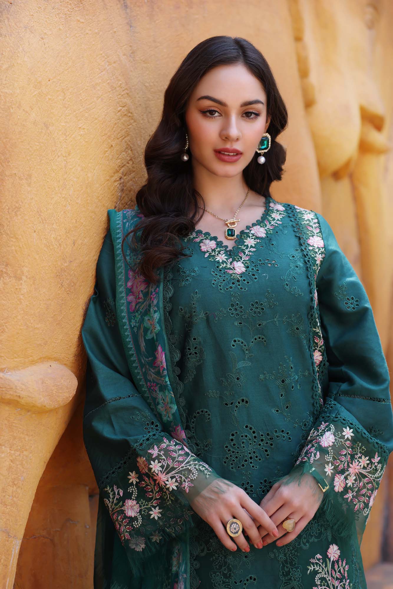 D10-A | Noor | Eid Luxury Laserkaari 2025