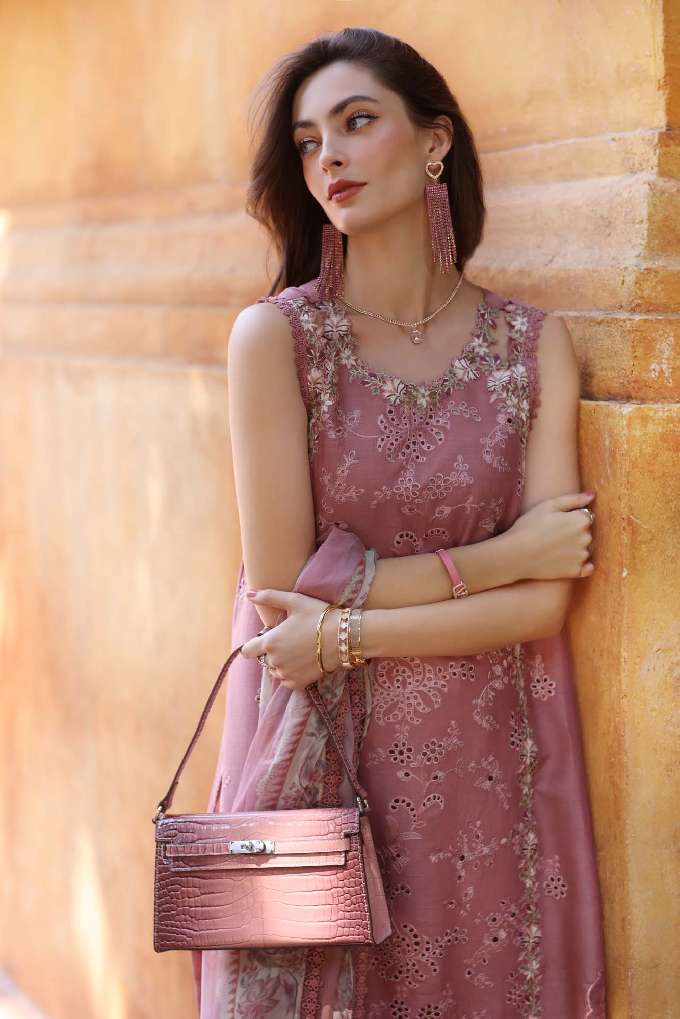 D10-B | Noor | Eid Luxury Laserkaari 2025
