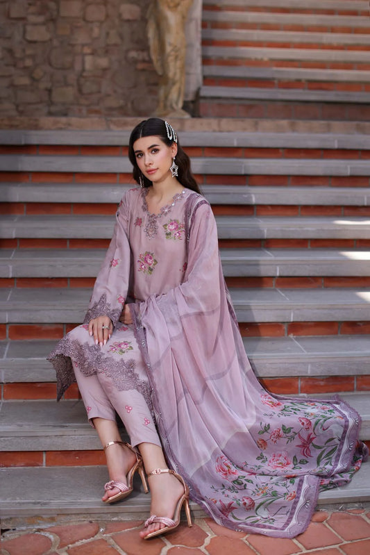 D4 | Saadia Asad  |  Noor Eid Luxe Printkari Lawn 2024