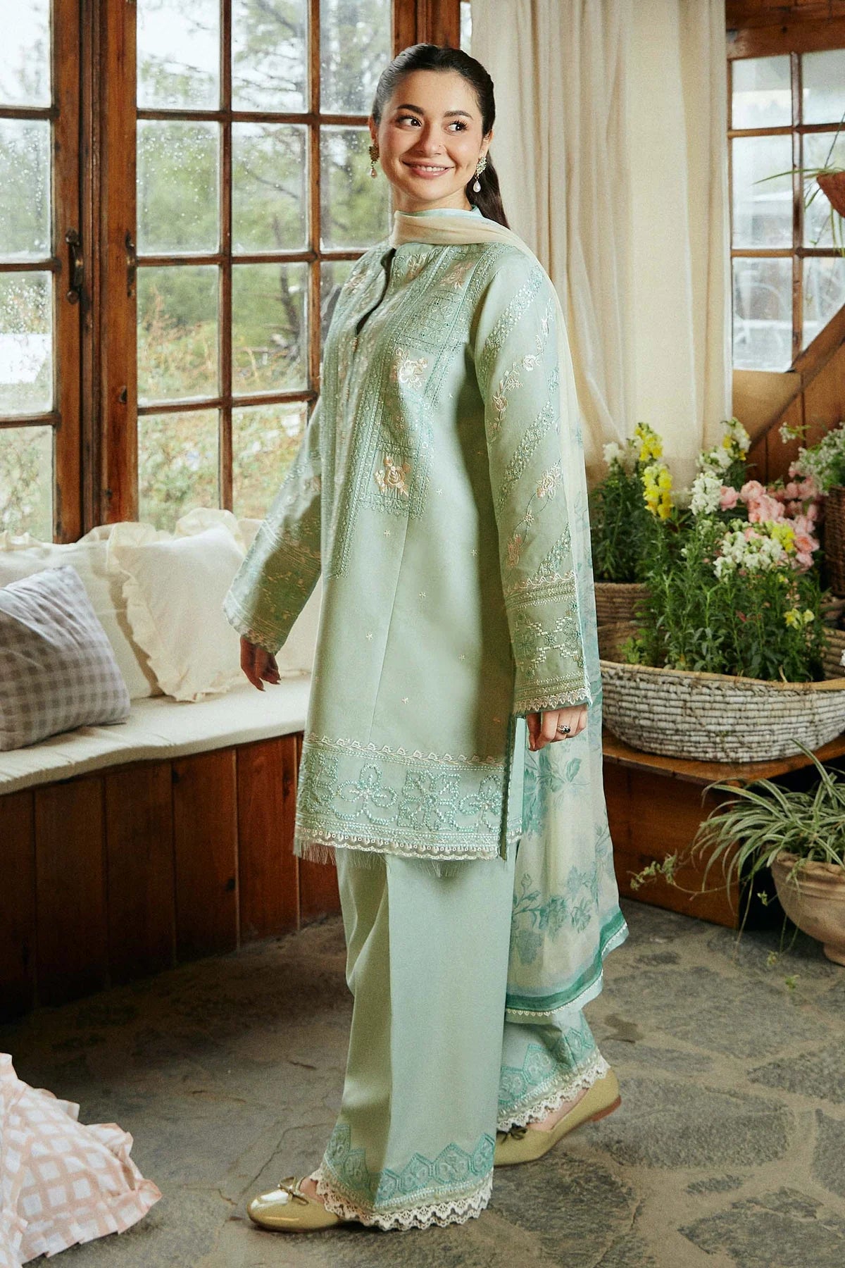 AYRA-6B | Zara Shahjahan | Coco Lawn Volume 2 Collection 2024