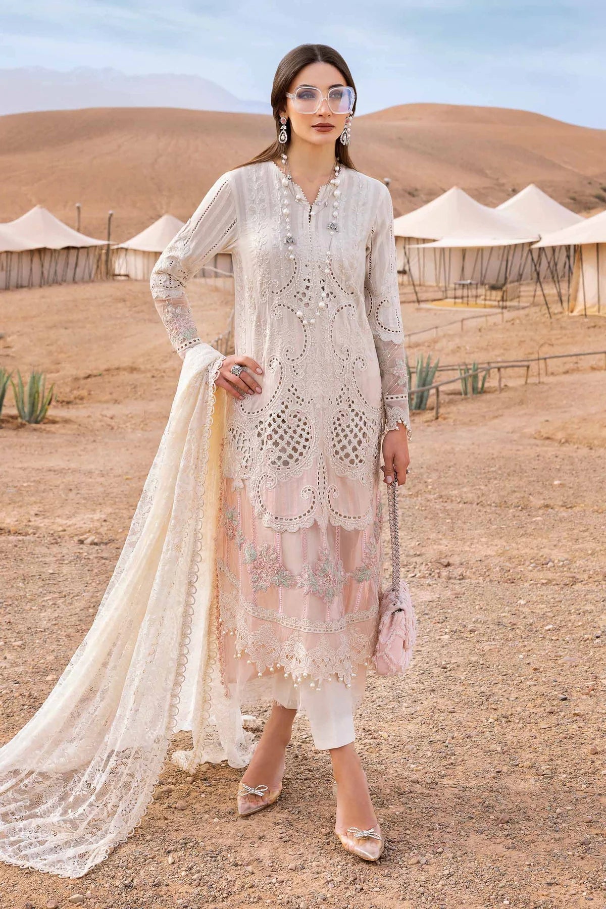 D-2515-A | Maria B | Luxury Lawn 2025