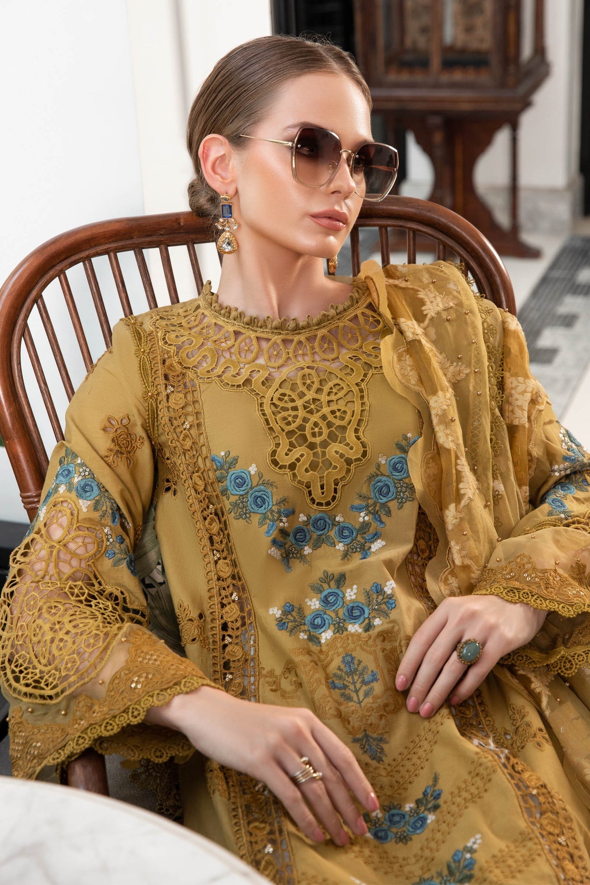 D6 | Maria B | Eid Lawn Collection 2023