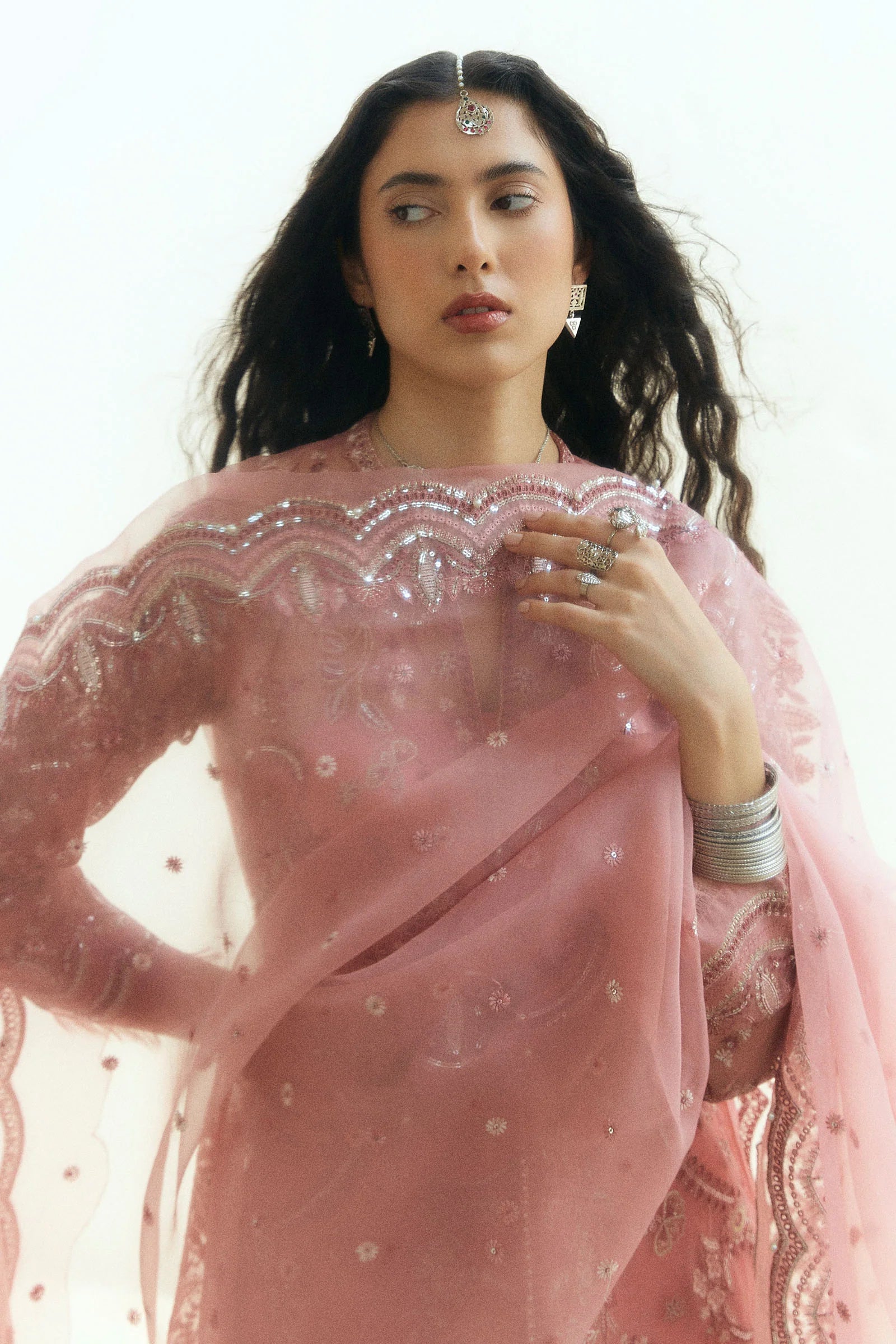 BISOU-D4 | Zara Shahjahan | Lovent Wedding Collection 2025