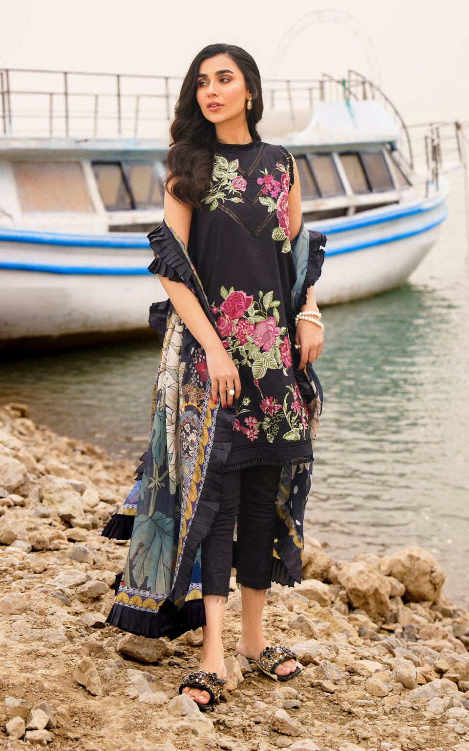 DAPHNE-U141M019 | Asifa & Nabeel | Meraki Summer Lawn Vol 1 2024