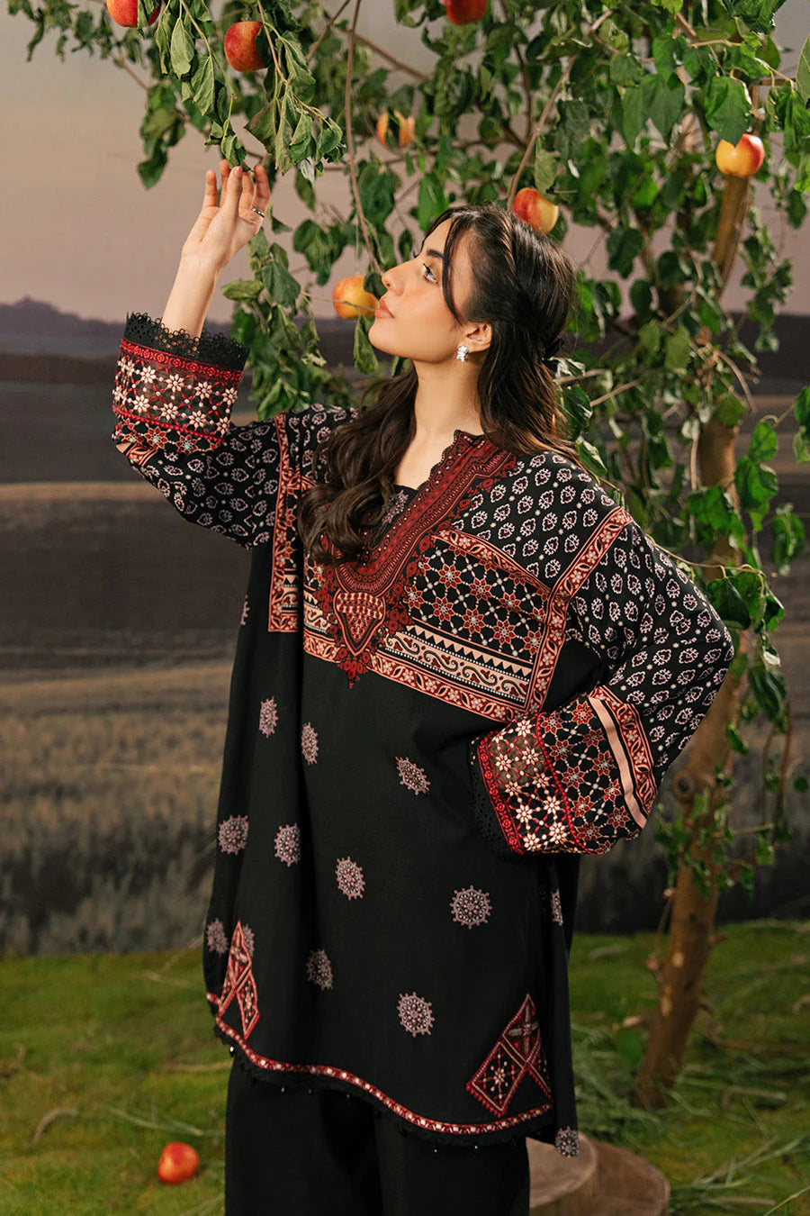 MB-PFUS25-09A | Maria B | Mbasic Fall Collection 2025