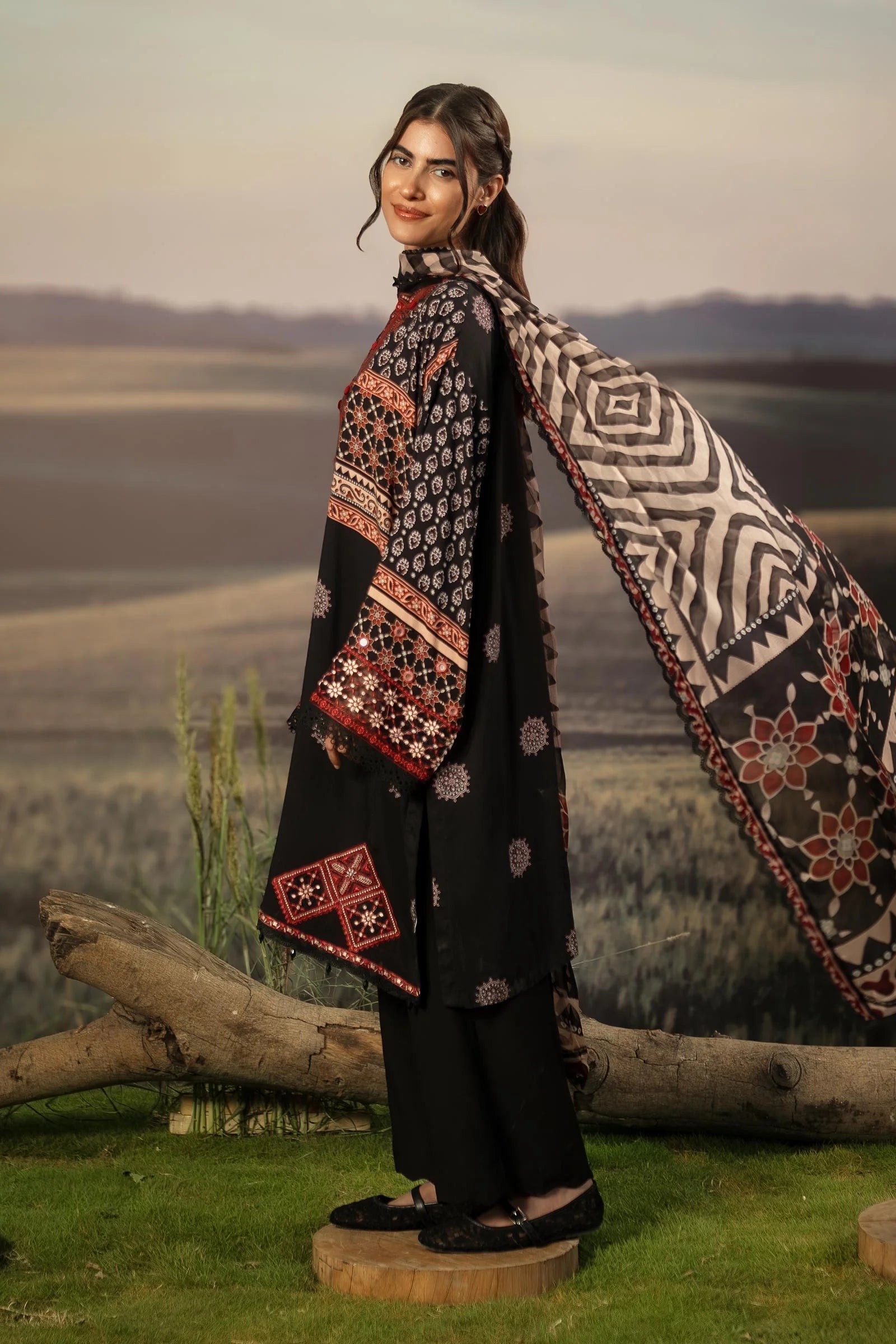 MB-PFUS25-09A | Maria B | Mbasic Fall Collection 2025