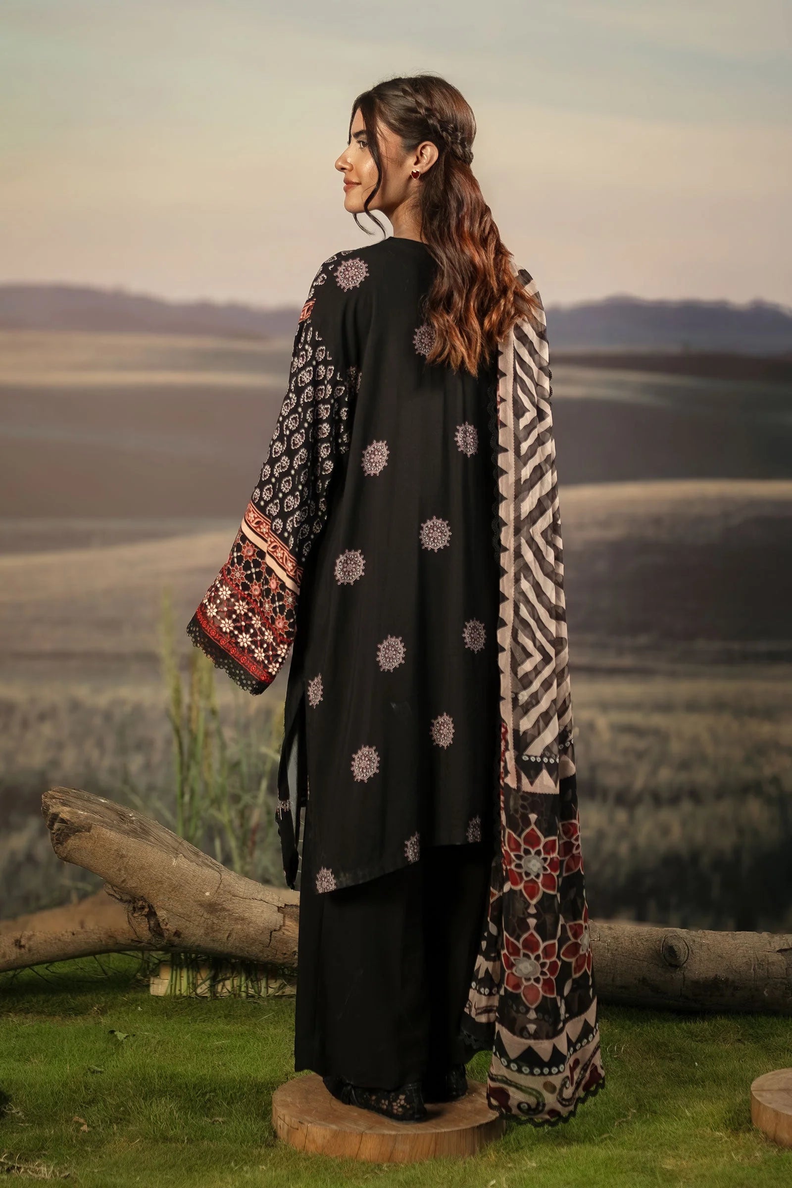 MB-PFUS25-09A | Maria B | Mbasic Fall Collection 2025