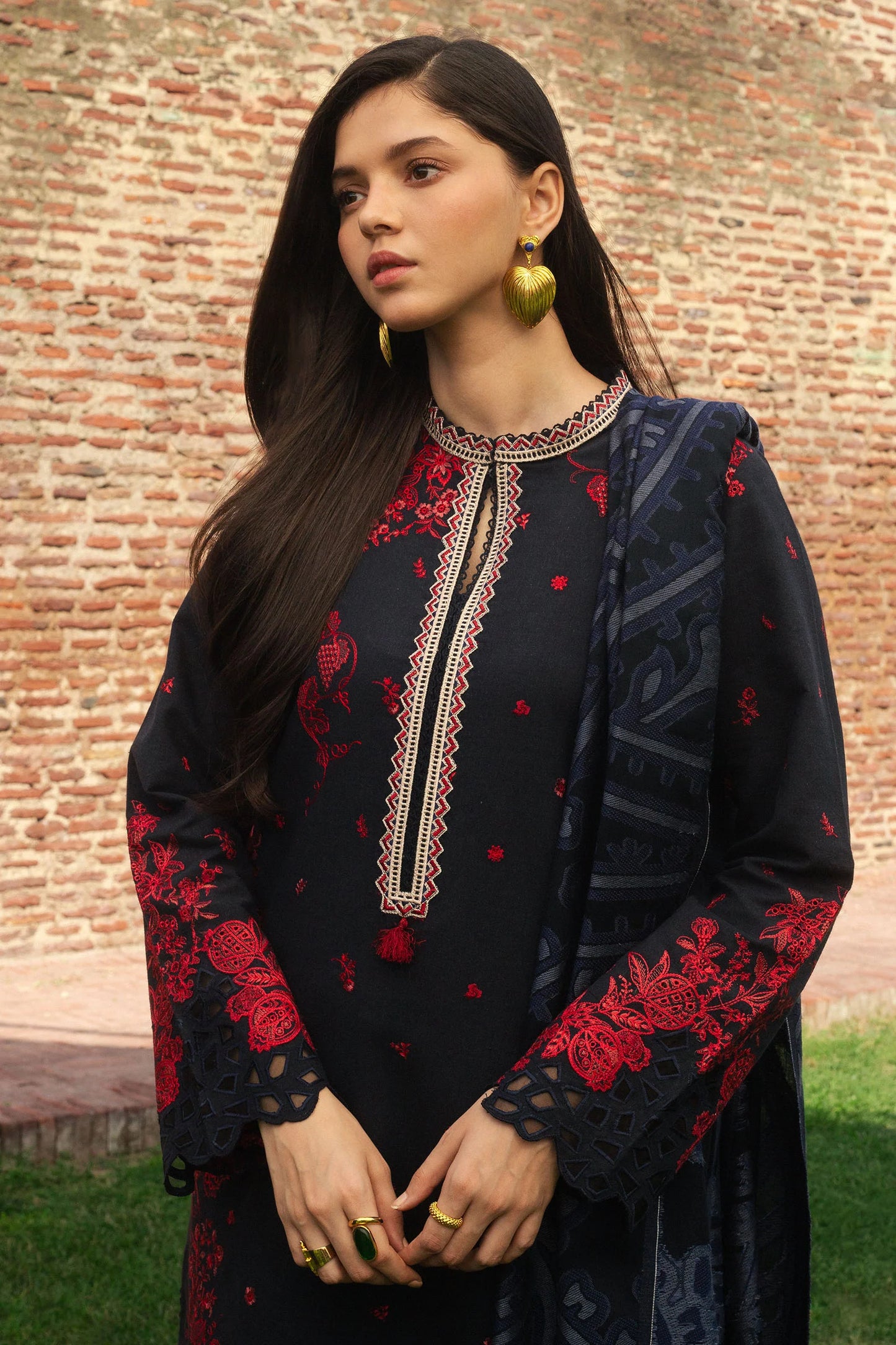 DARYA-D2 | Zara Shahjahan | Winter Collection 2024