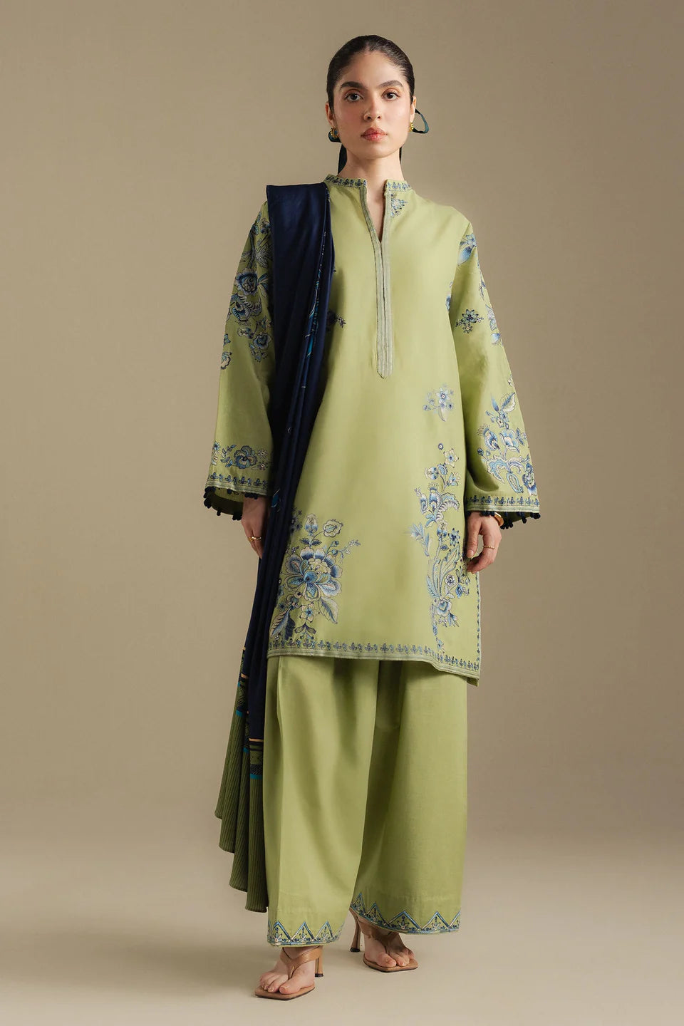 Snowdrop 10B | Coco By Zara Shahjahan Winter Edit| Unstitched Collection 2025