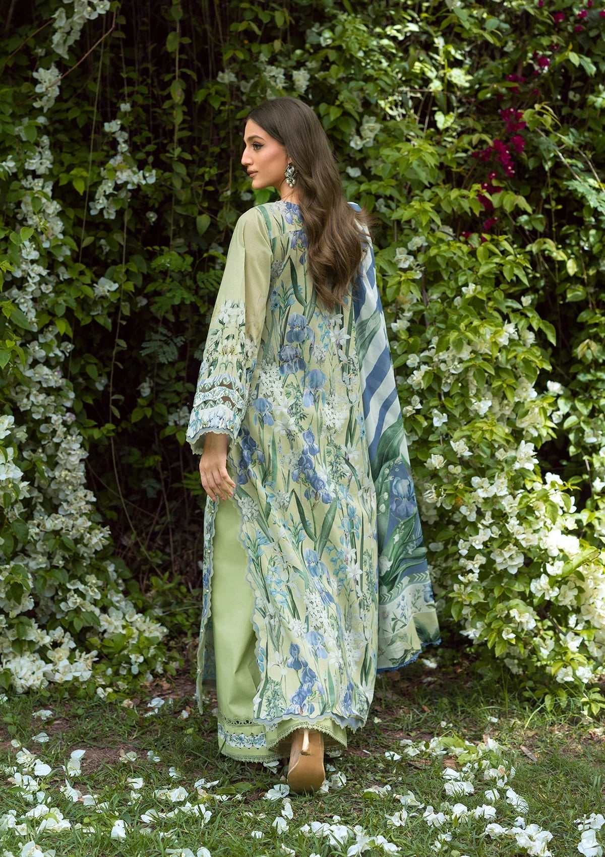 EPB-2A GARDEN AFFAIR | Elaf Premium  | Bridgerton Prints Lawn Collection 2026