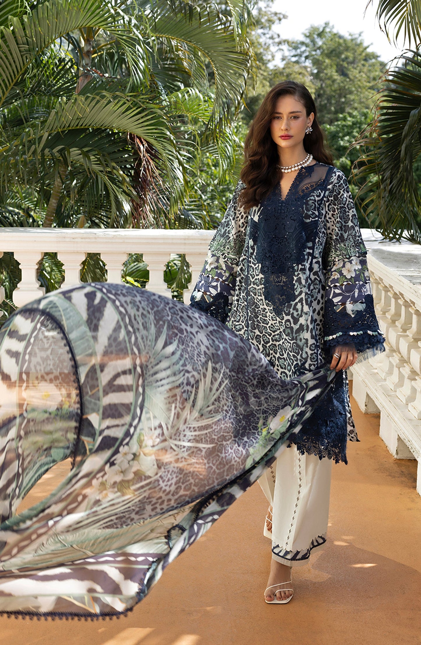 ESA-3B VICTORIAN MUSE | Elaf Premium | Signature Lawn Collection 2026