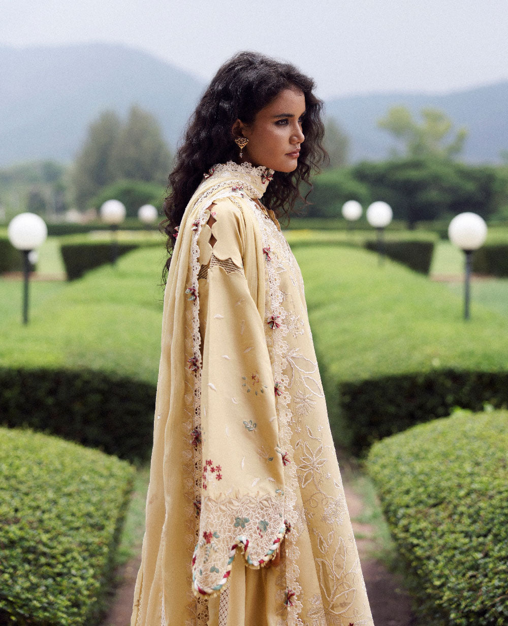 Elaris | Republic Womenswear | Lilas Summer Lawn Collection 2026