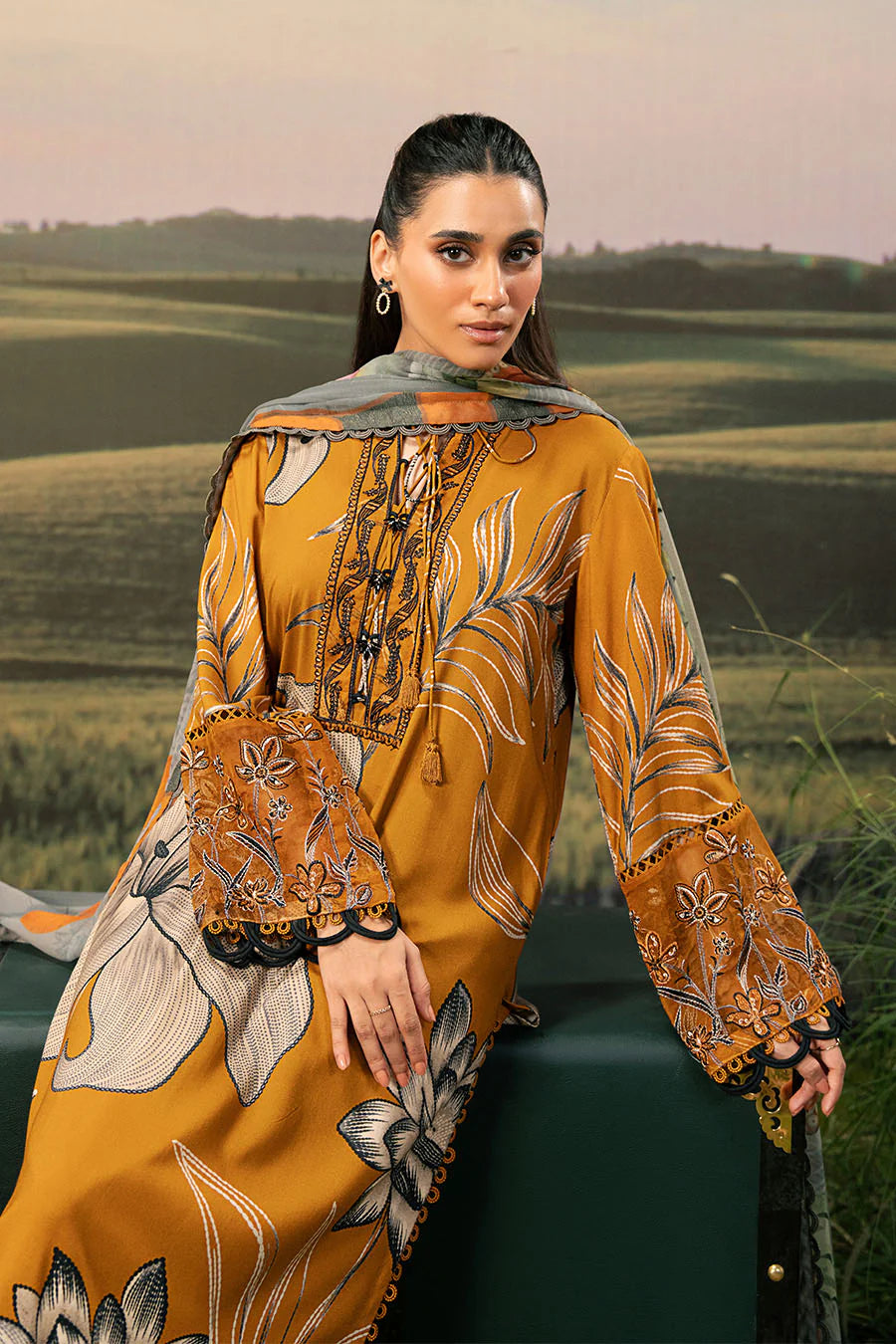 MB-PFUS25-08A | Maria B | Mbasic Fall Collection 2025
