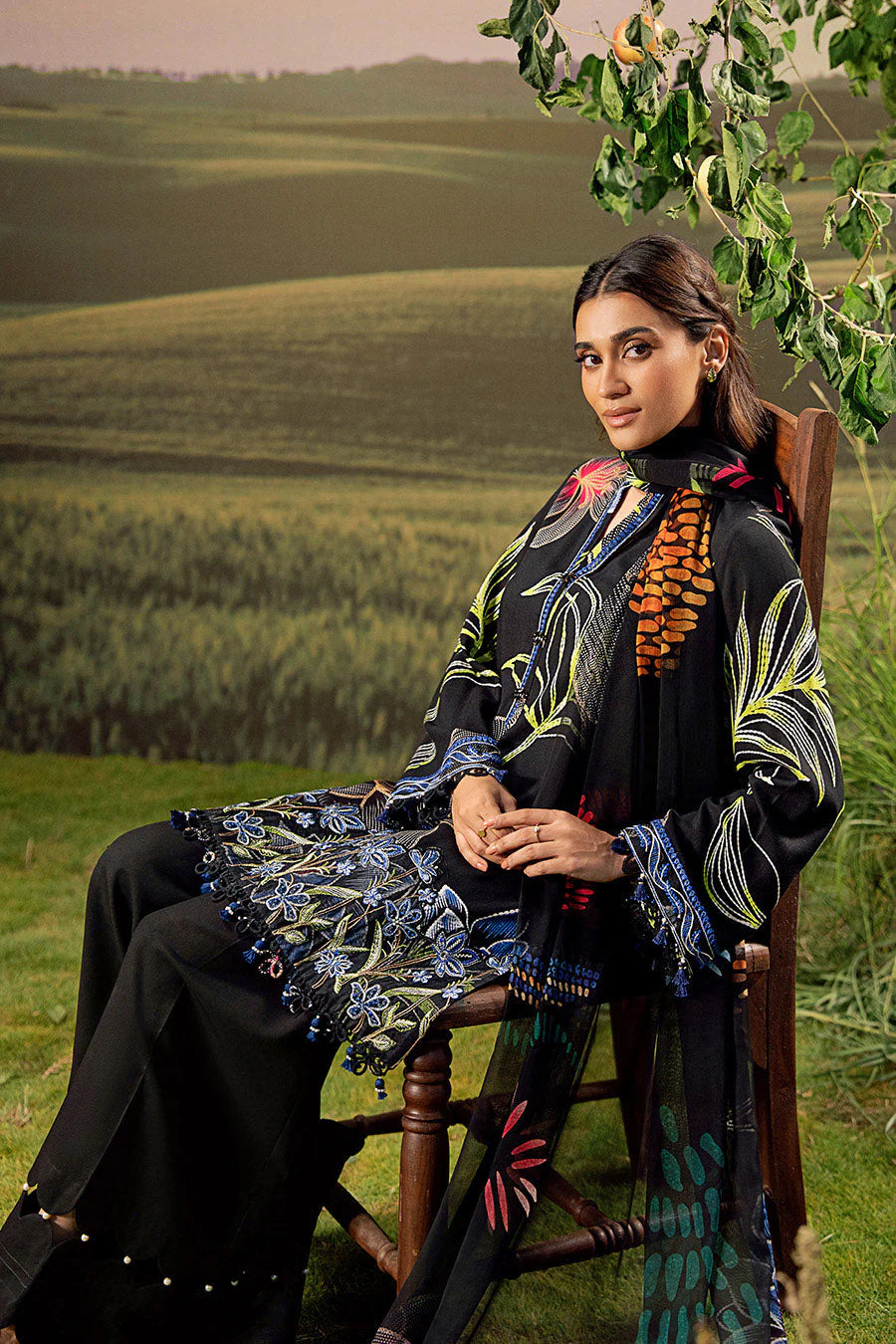 MB-PFUS25-08B | Maria B | Mbasic Fall Collection 2025