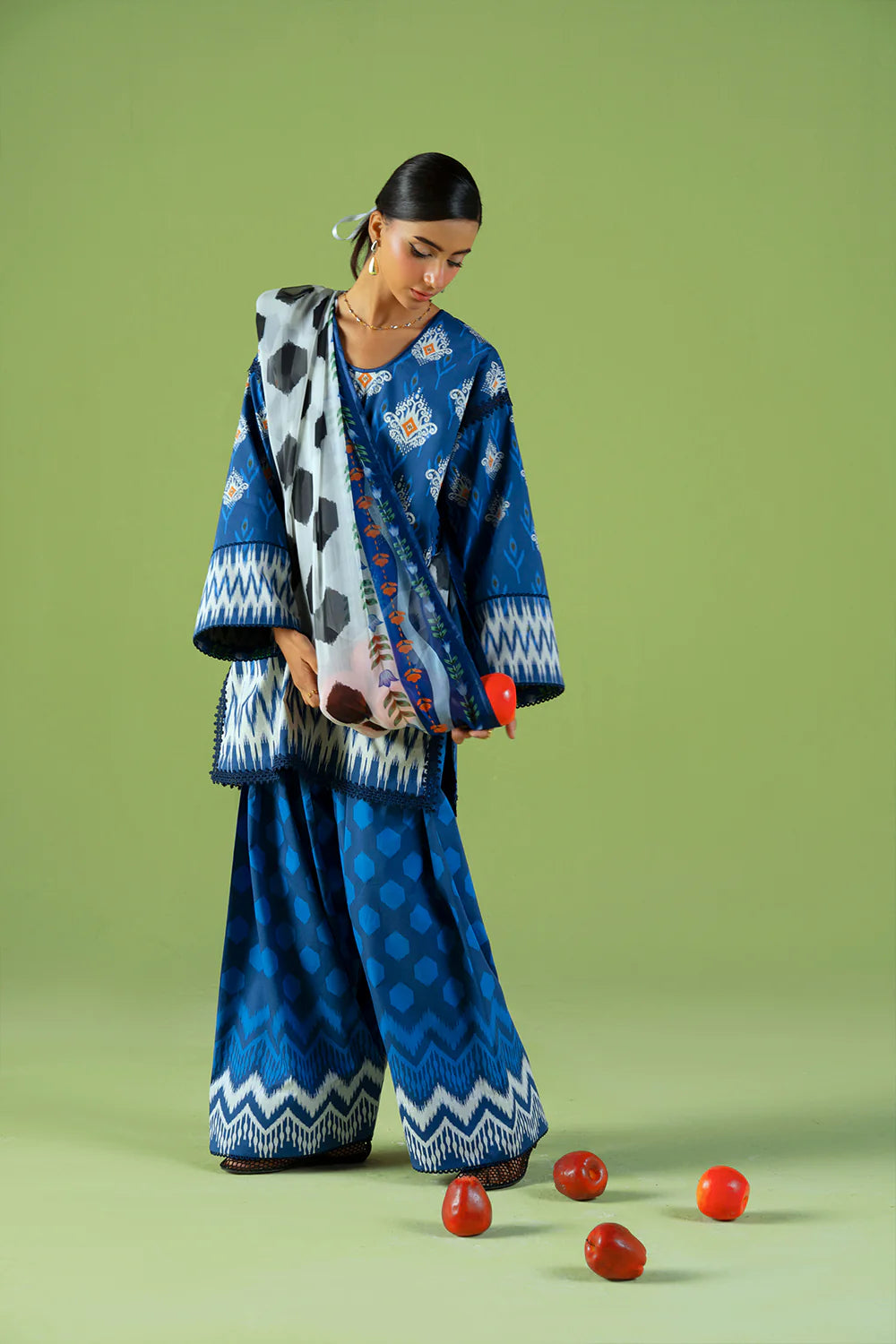 CITY BLOOM – JPU25-09 | Saira Rizwan | Joolie Prints Cambric Intermix Collection 2025