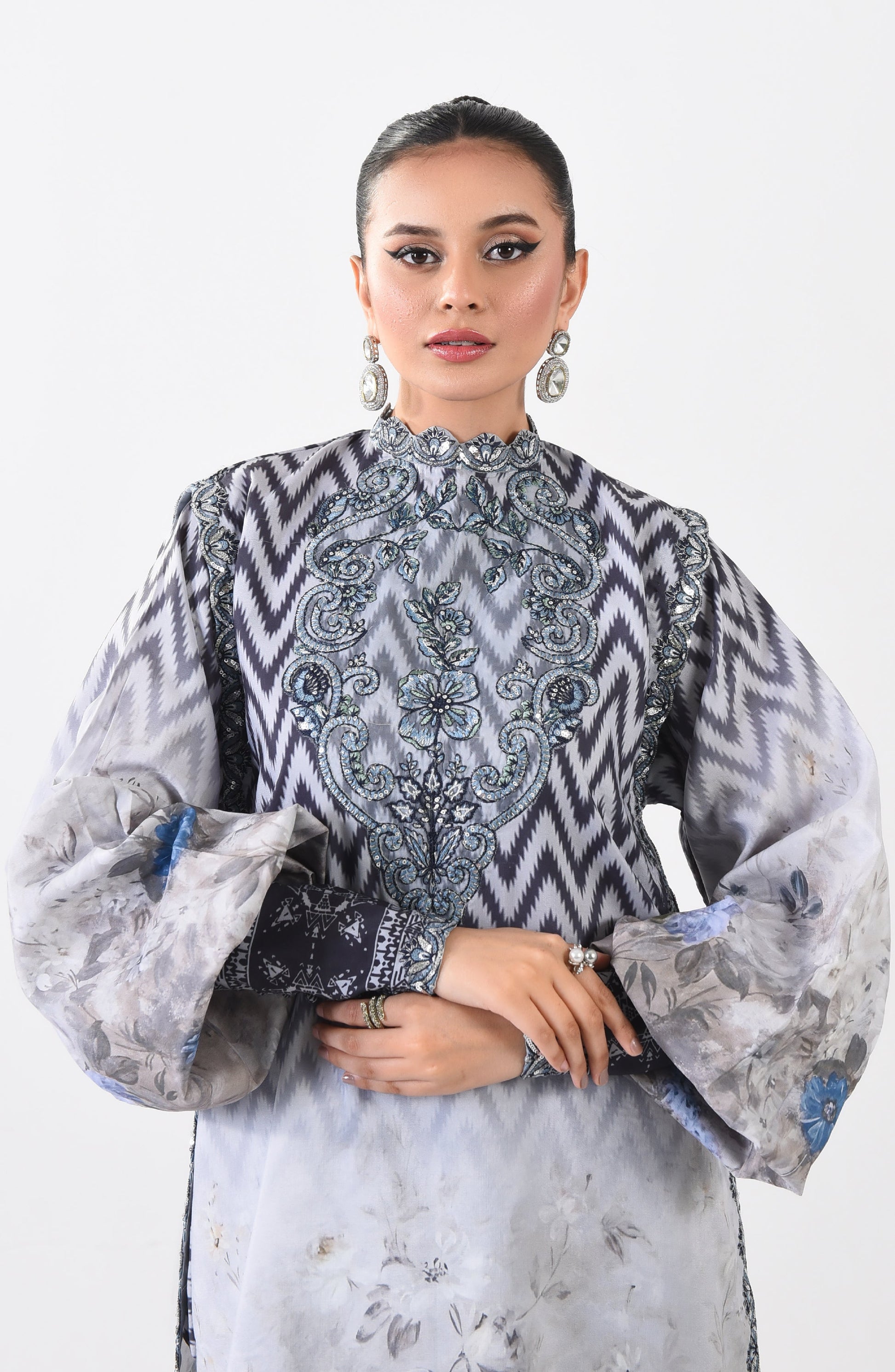 Sara MS24-577 | Maryam and Maria | Summer Luxury Lawn 2024