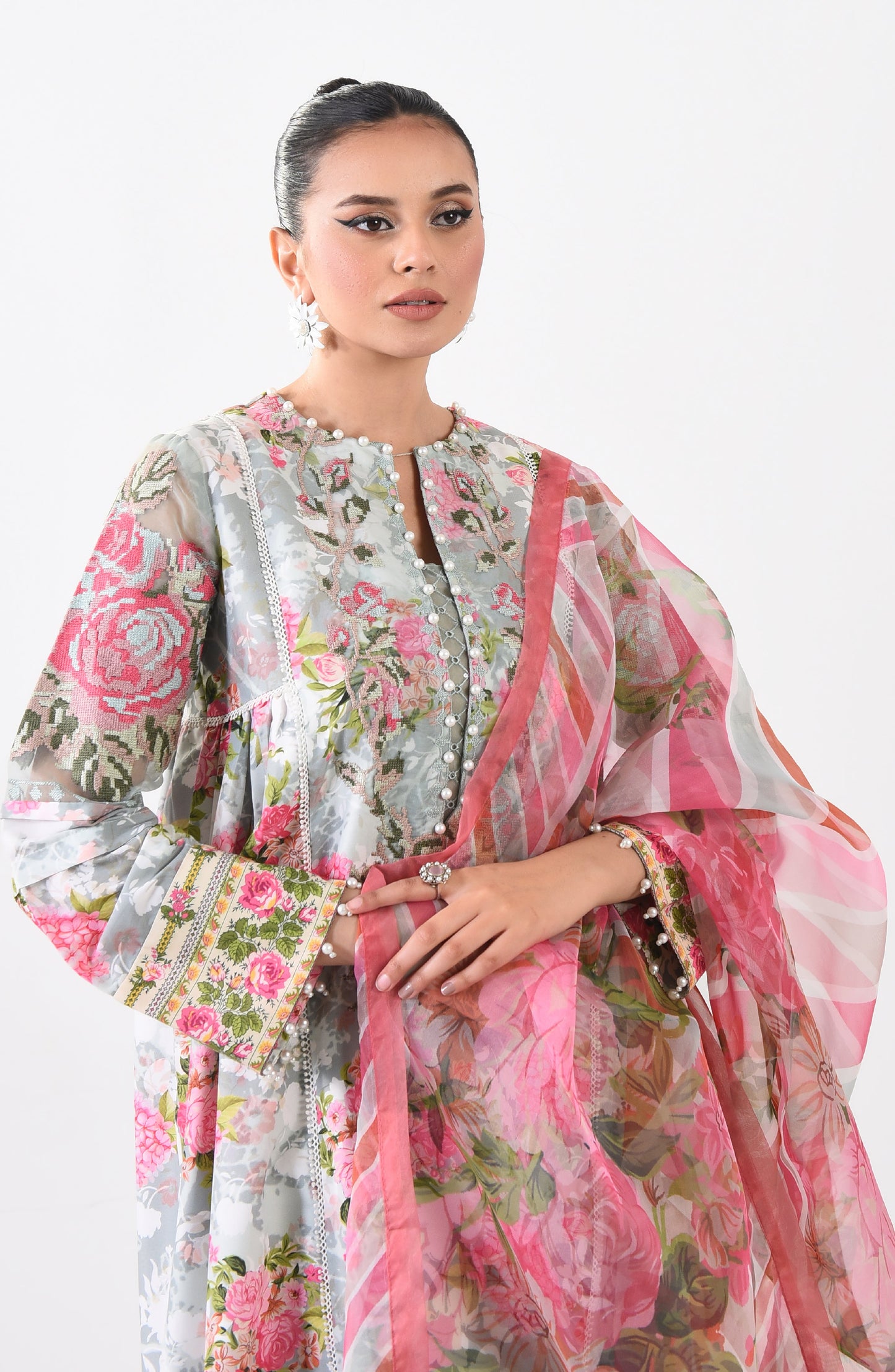 Maya MS24-574 | Maryam and Maria | Summer Luxury Lawn 2024