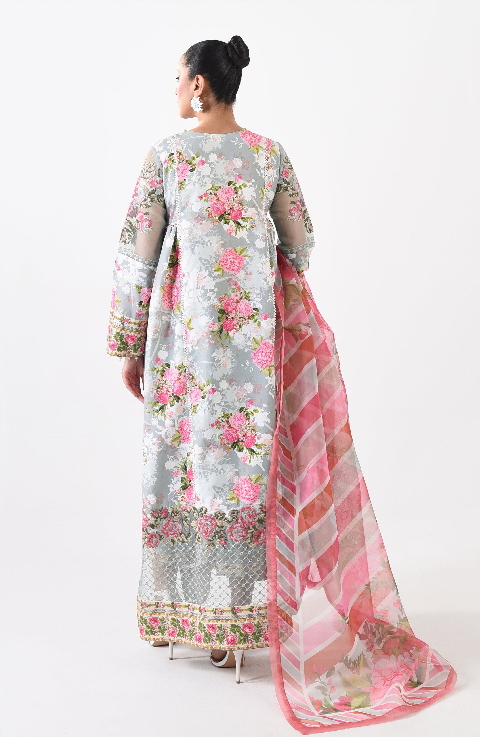 Maya MS24-574 | Maryam and Maria | Summer Luxury Lawn 2024