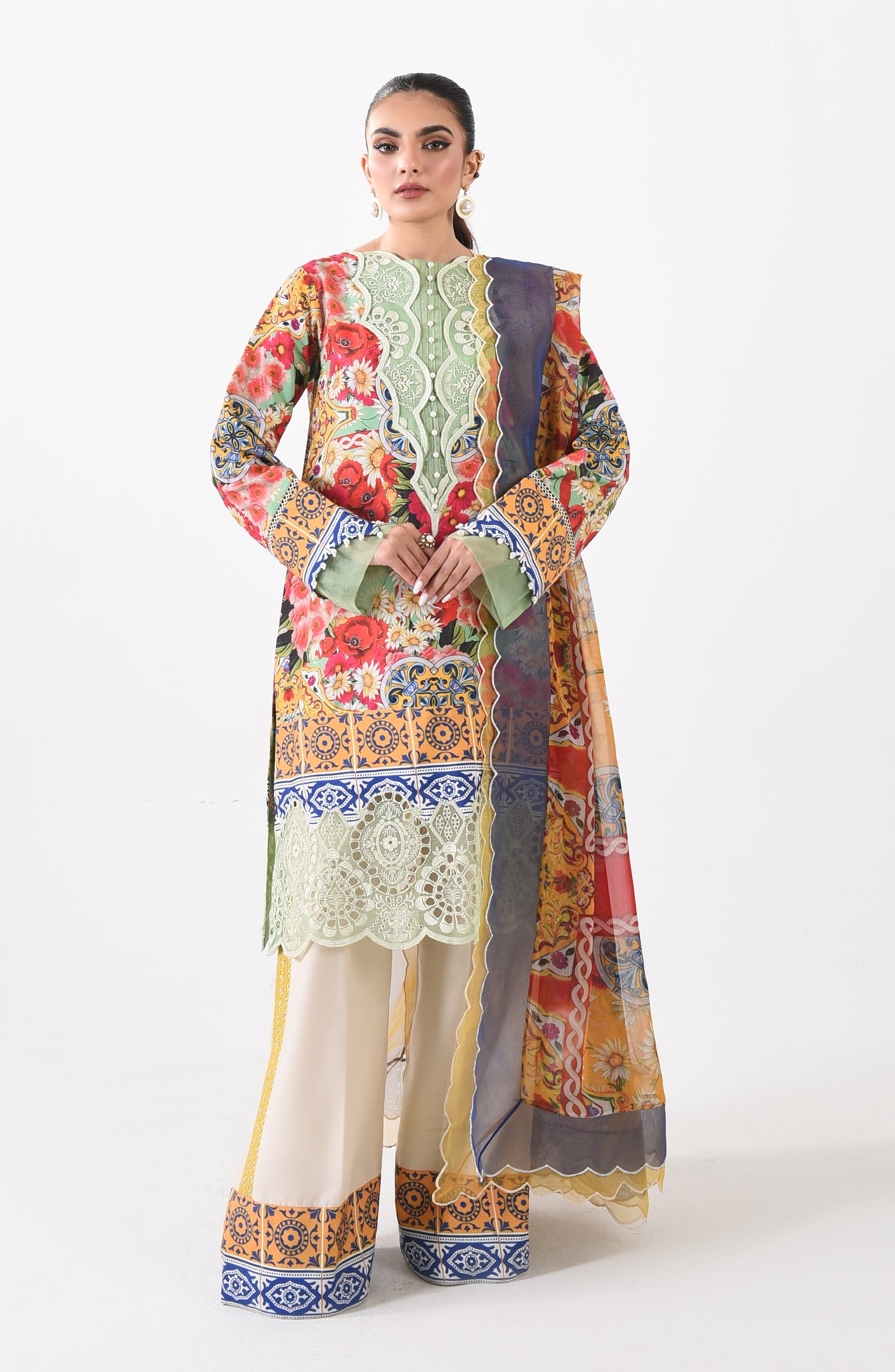 Ana MS24-573 | Maryam and Maria | Summer Luxury Lawn 2024