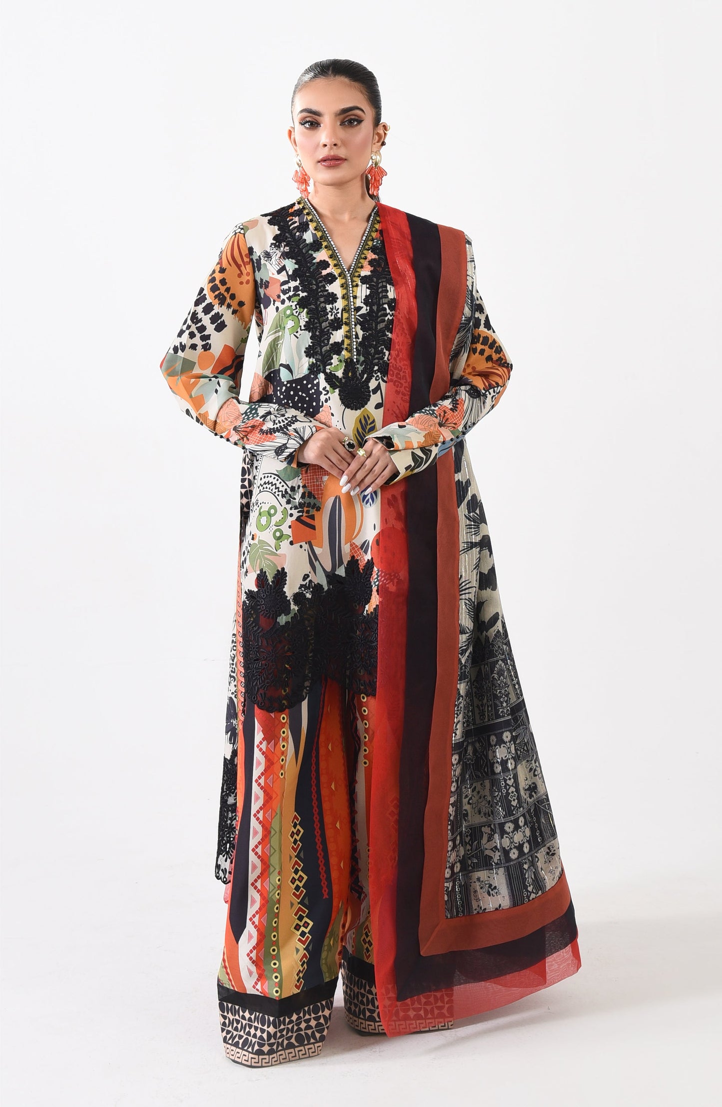 Marwa MS24-579 | Maryam and Maria | Summer Luxury Lawn 2024