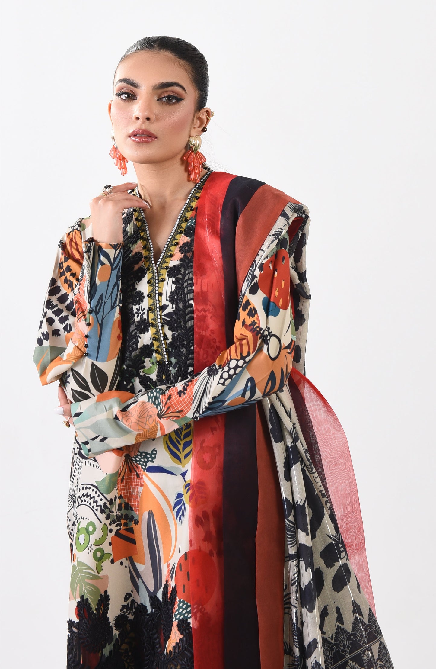 Marwa MS24-579 | Maryam and Maria | Summer Luxury Lawn 2024