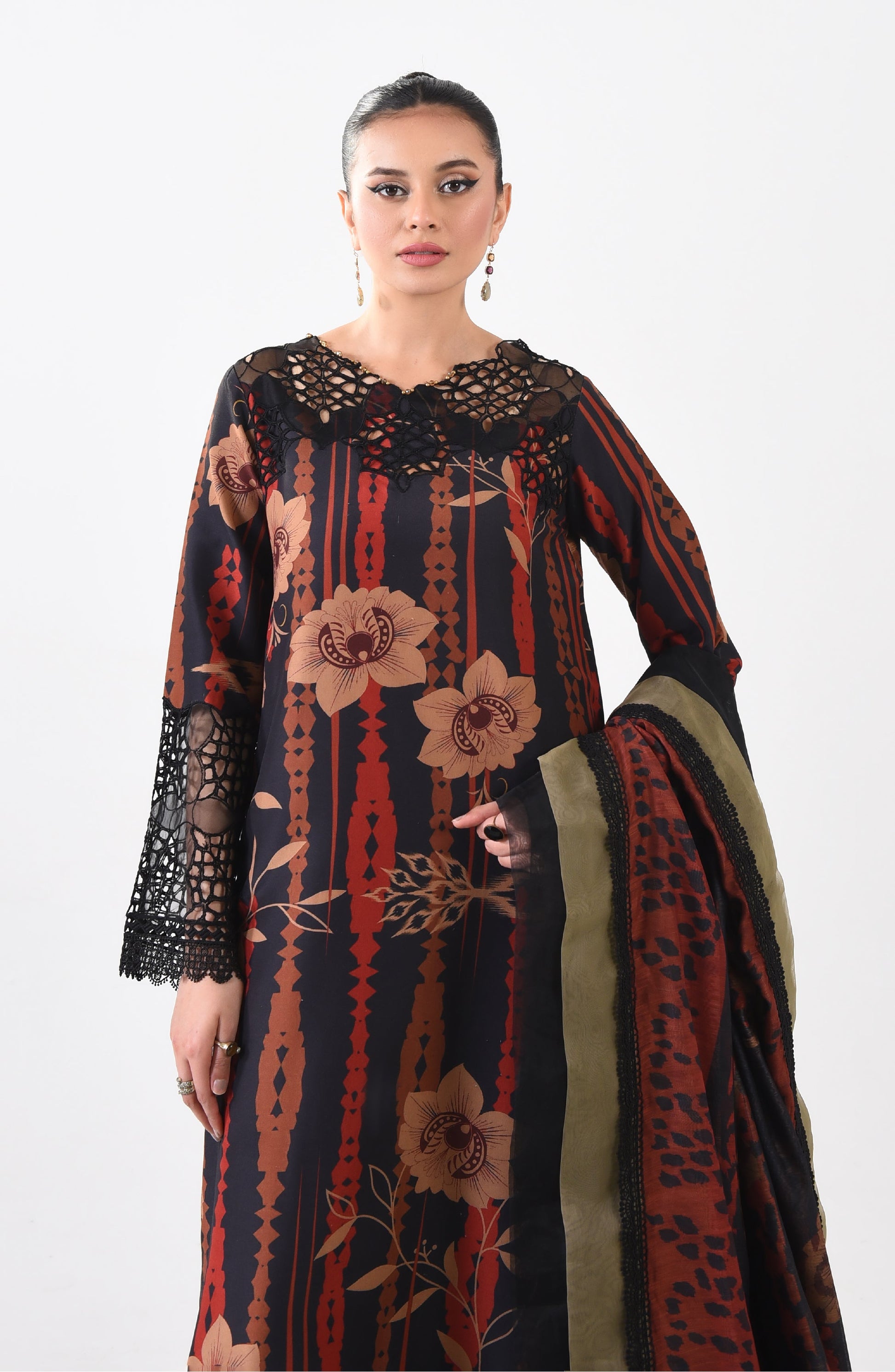 Chione MS24-571 | Maryam and Maria | Summer Luxury Lawn 2024