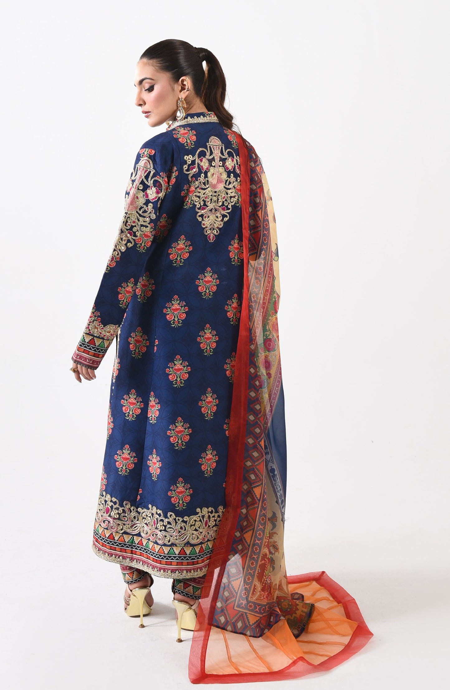 Mariam MS24-575 | Maryam and Maria | Summer Luxury Lawn 2024