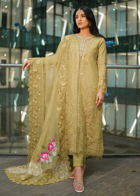 Honey Bloom | Saira Shakira | Luxury Pret Collection 2023