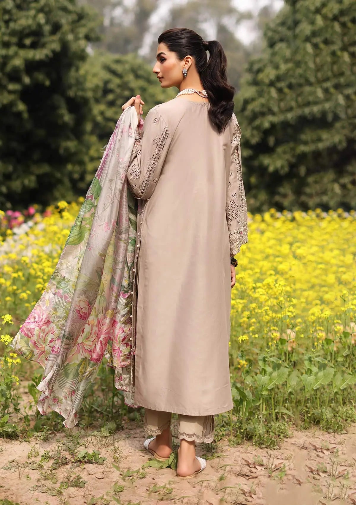 KFL - 12 - Heer | Kahf | Luxury lawn Collection 2024