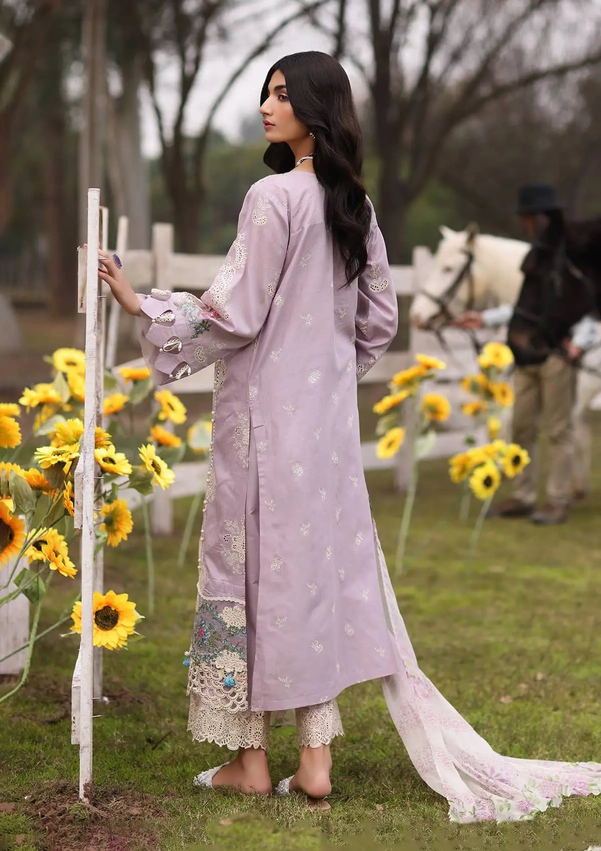 KFL - 8B - Elaya | Kahf | Luxury lawn Collection 2024