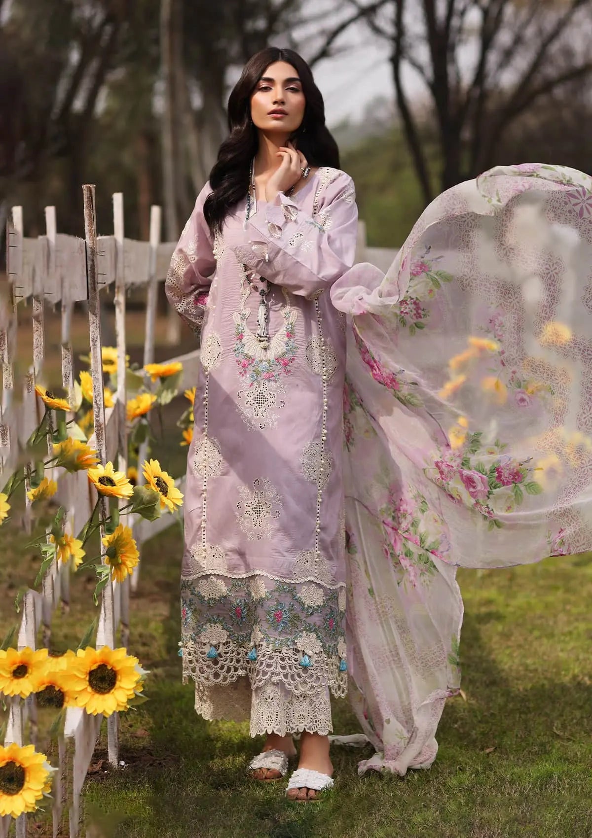 KFL - 8B - Elaya | Kahf | Luxury lawn Collection 2024