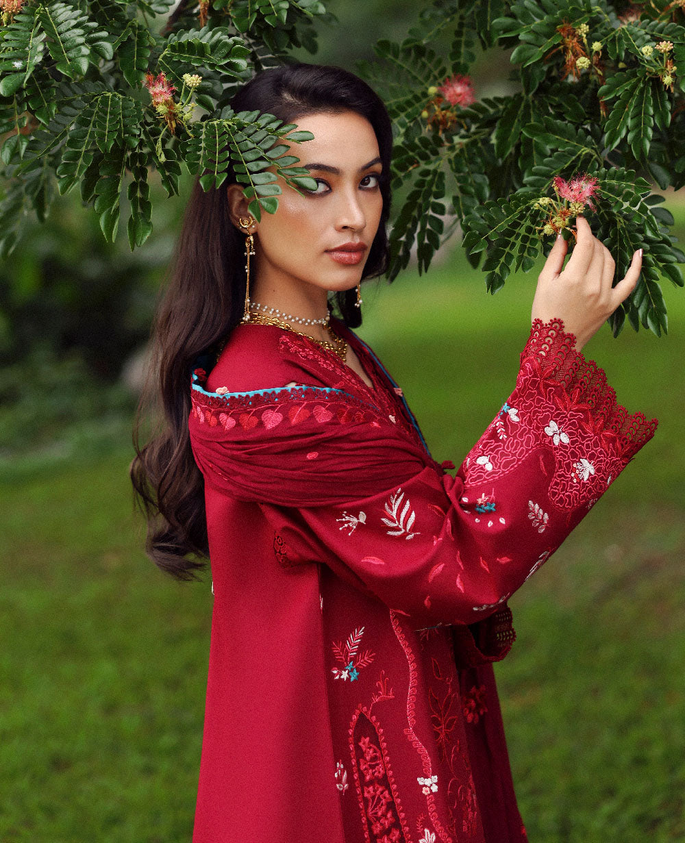 Isara | Republic Womenswear | Lilas Summer Lawn Collection 2026