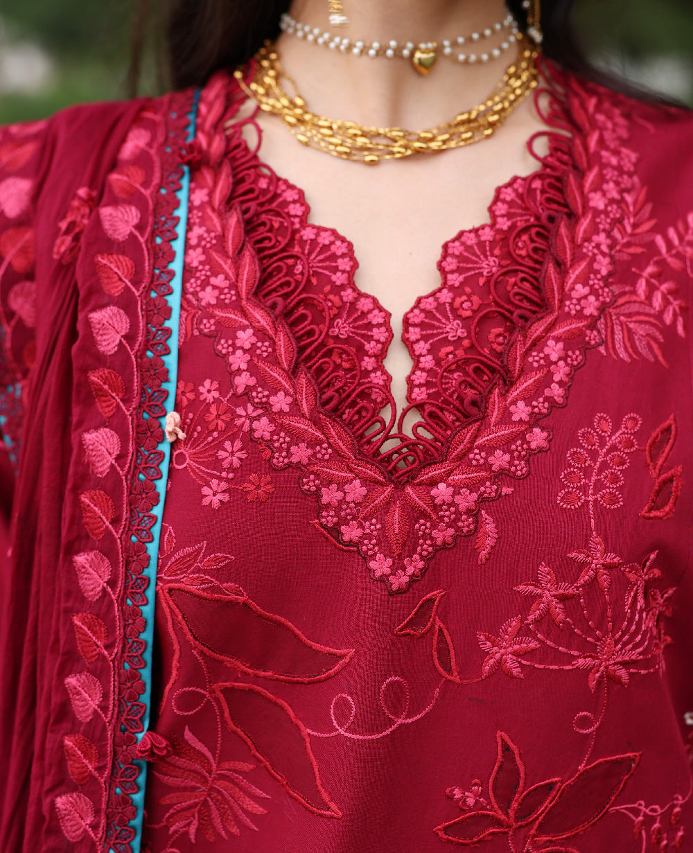 Isara | Republic Womenswear | Lilas Summer Lawn Collection 2026