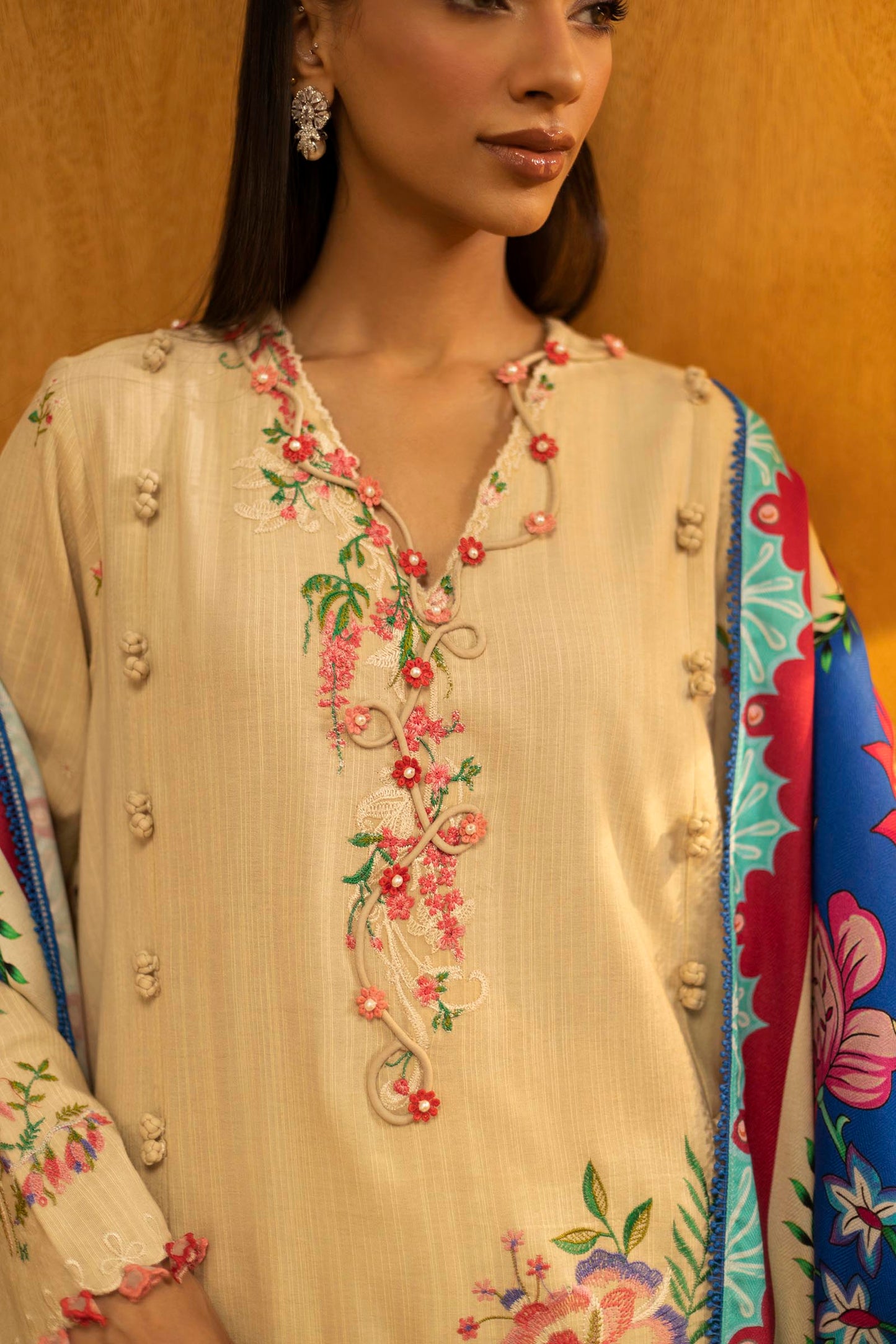 M253-01A-3CP | Sana Safinaz Muzlin Winter Collection 2025