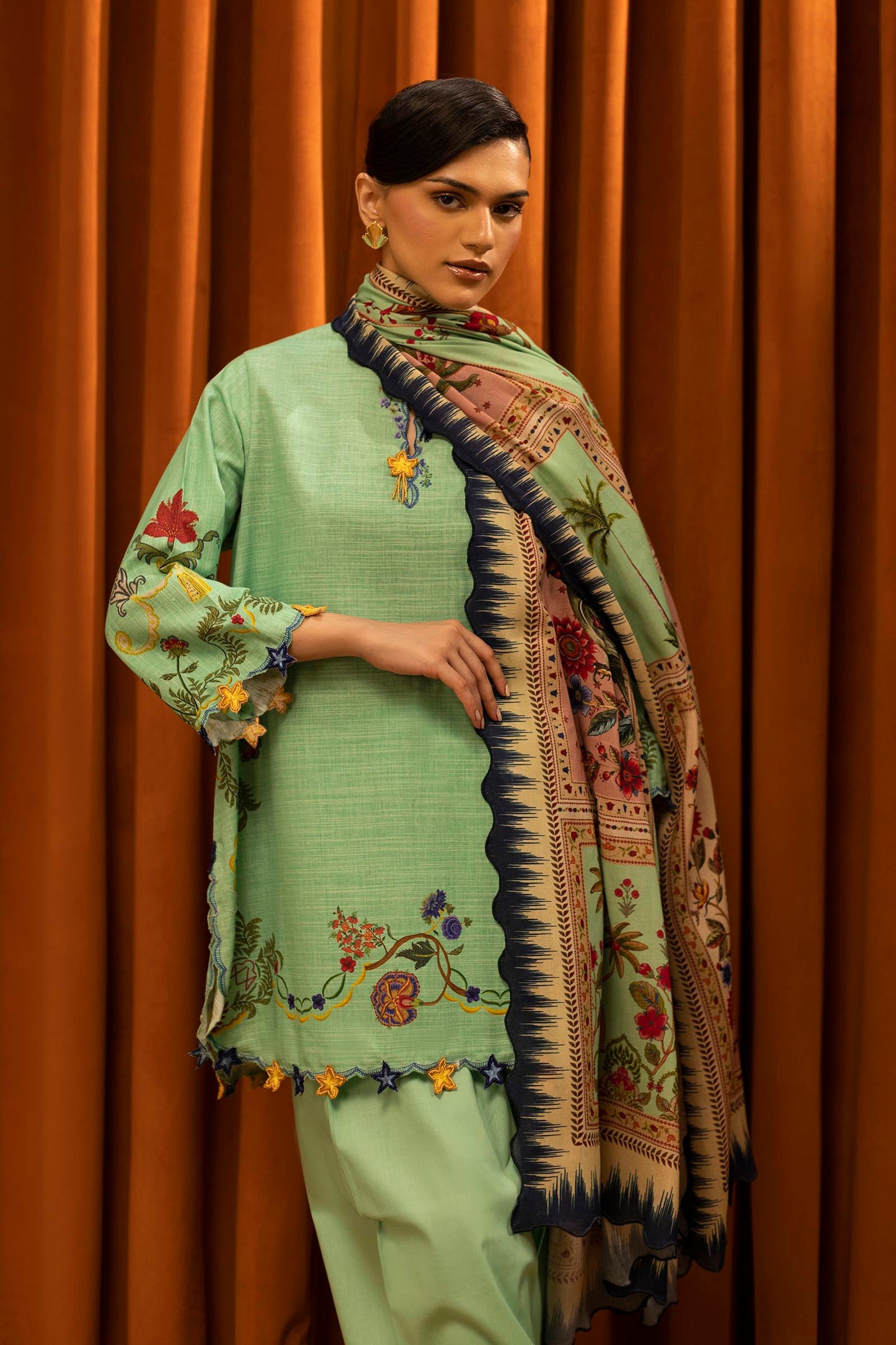 M253-04B-3CY | Sana Safinaz Muzlin Winter Collection 2025