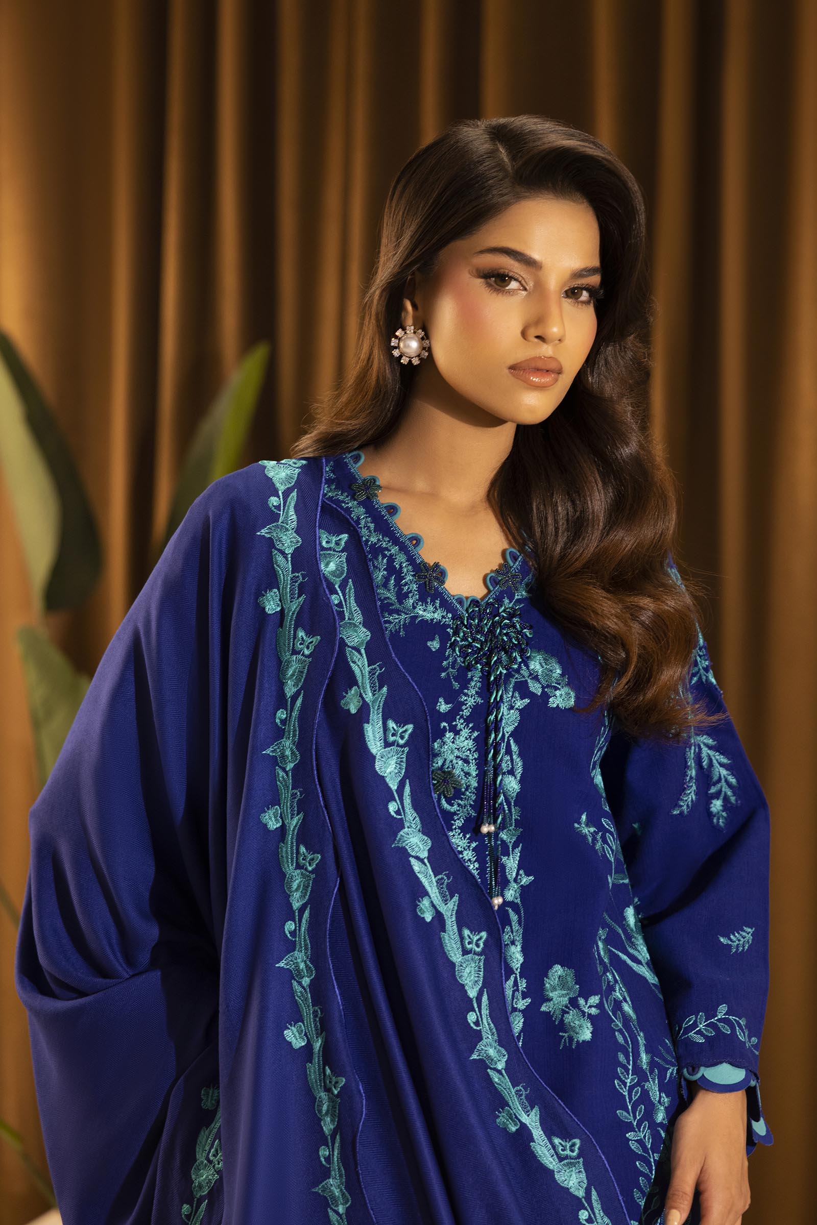 M253-010B-3CP | Sana Safinaz Muzlin Winter Collection 2025