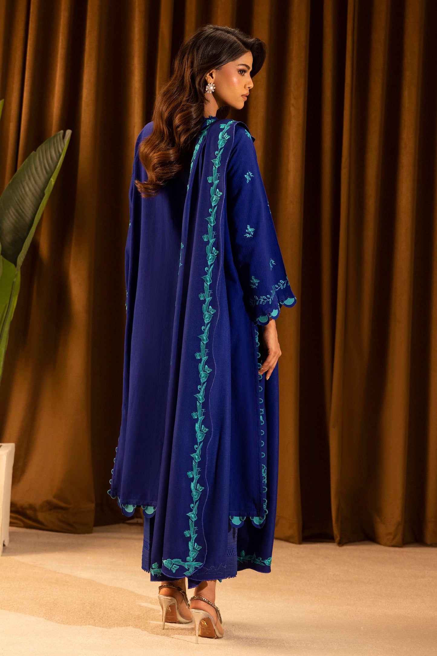 M253-010B-3CP | Sana Safinaz Muzlin Winter Collection 2025