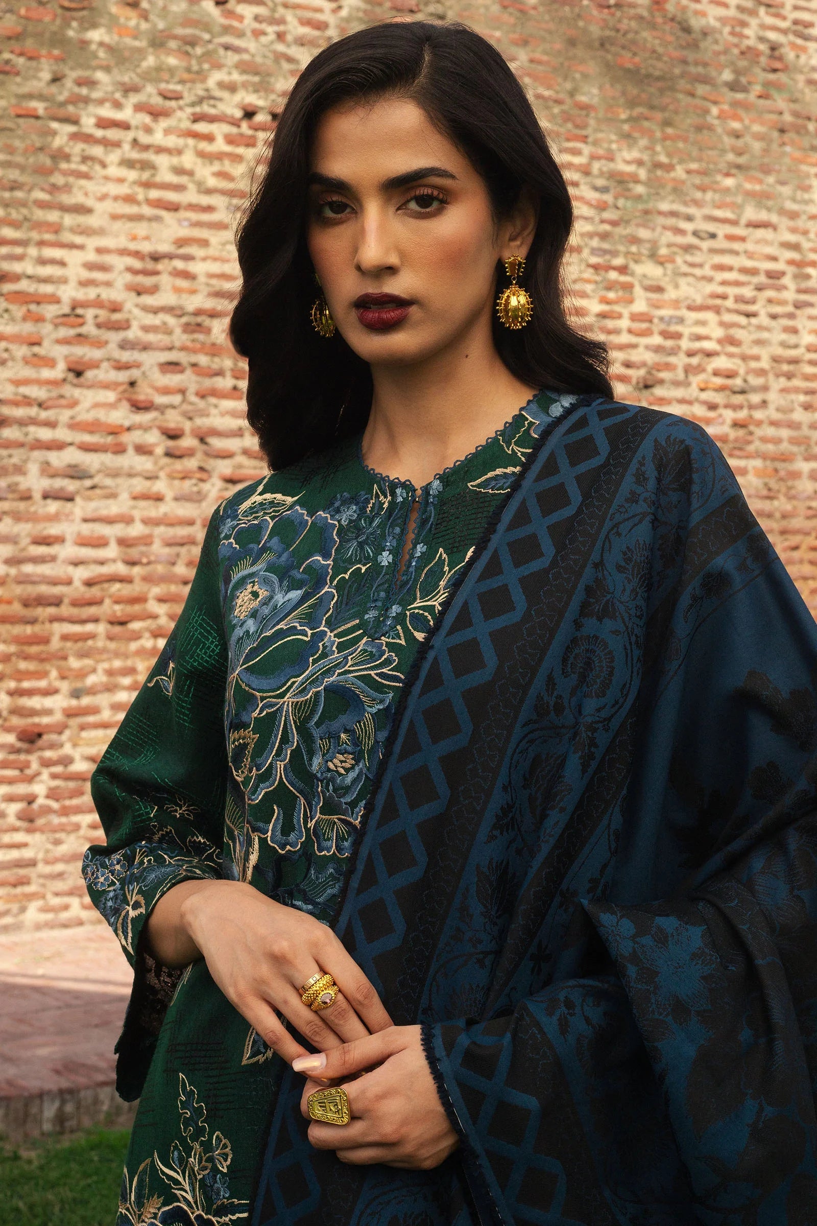 MINA-D7 | Zara Shahjahan | Winter Collection 2024