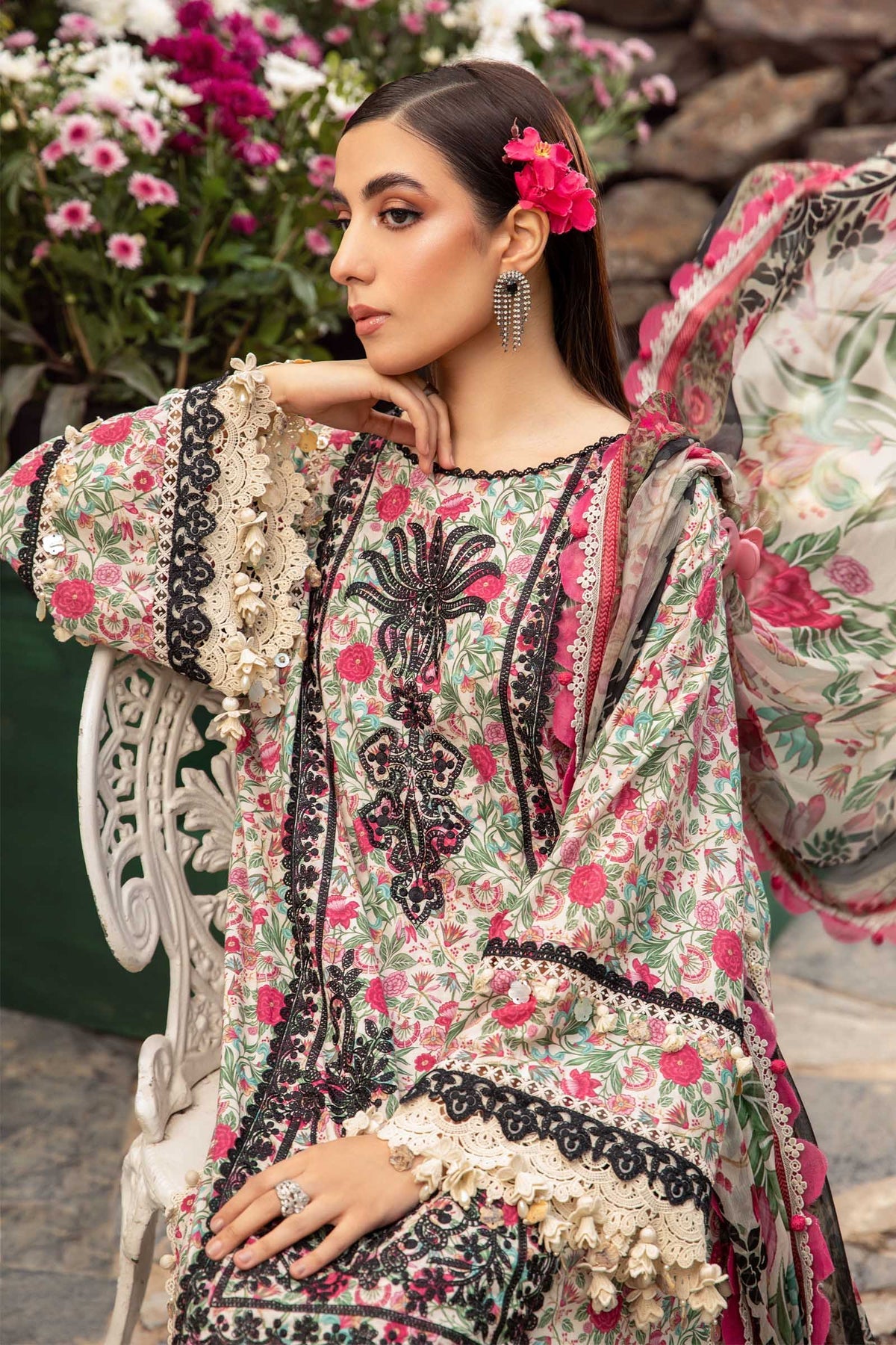 MPT-2113-A | Maria B | Mprints Spring Summer Lawn 2024