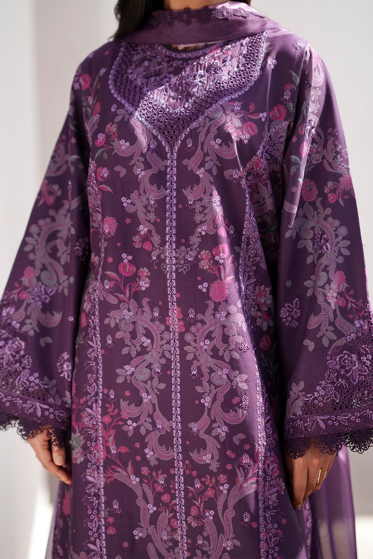 AVENOR | Afrozeh  | Sunspell Festive Lawn Collection 2026