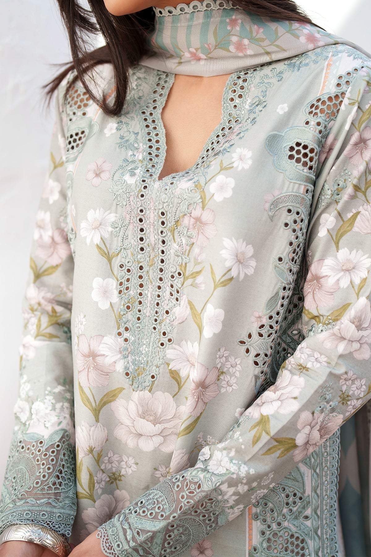 LUMIEREH | Afrozeh  | Sunspell Festive Lawn Collection 2026