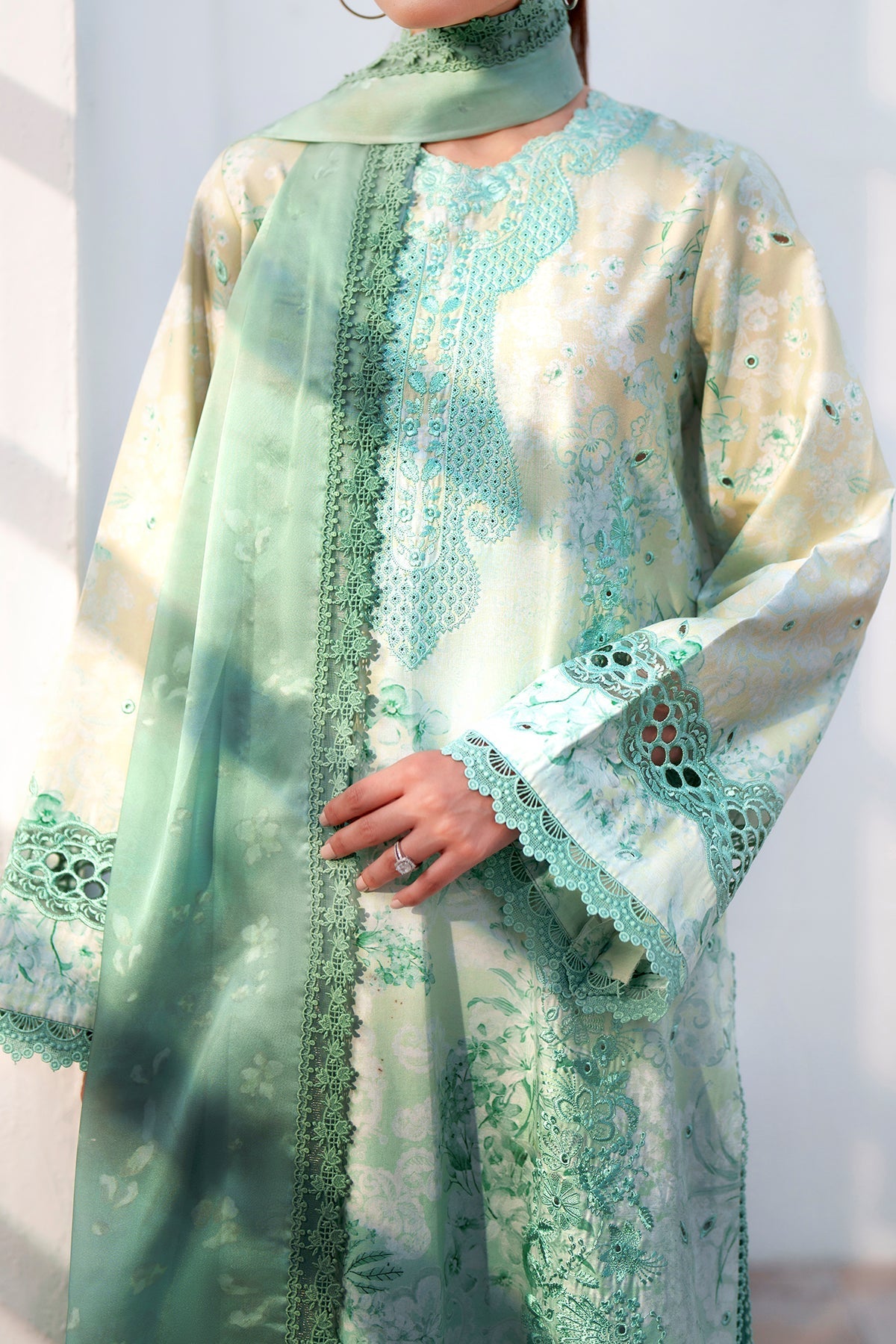 AURYN | Afrozeh  | Sunspell Festive Lawn Collection 2026