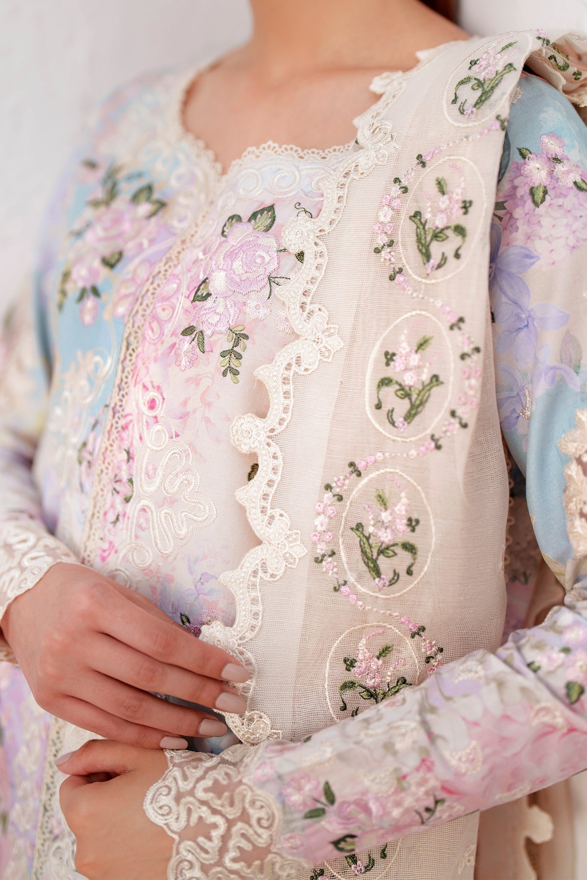 SOLITHE | Afrozeh  | Sunspell Festive Lawn Collection 2026